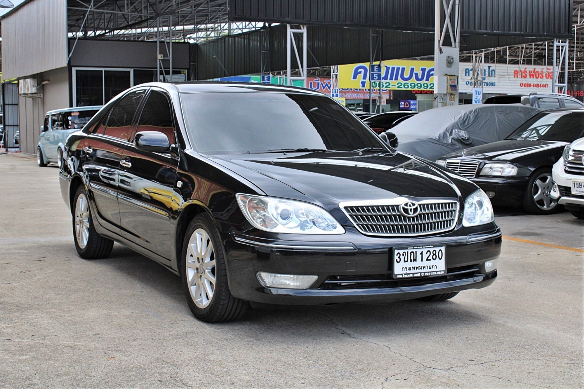 2005 Toyota Camry 2.4 Q AT สีดำ เกียร์อัตโนมัติ รุ่นท๊อปสุด ไม่มีชน เครื่องช่วงล่างขับดี แก๊สLPGเพิ่งติดตั้งไม่นานวันมานี้ ไมล์แท้เจ้าของดูแลมาดีมาก