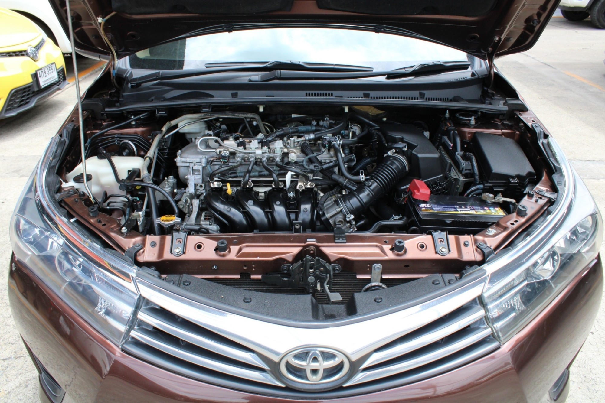 2015 toyota Altis Dual VVT-I 1.6 E CNG โรงงาน สีน้ำตาล (สีหายาก) เกียร์อัตโนมัติ Super CVT-I 7 Wonder Speed สุดประหยัด (รูปที่ 8)