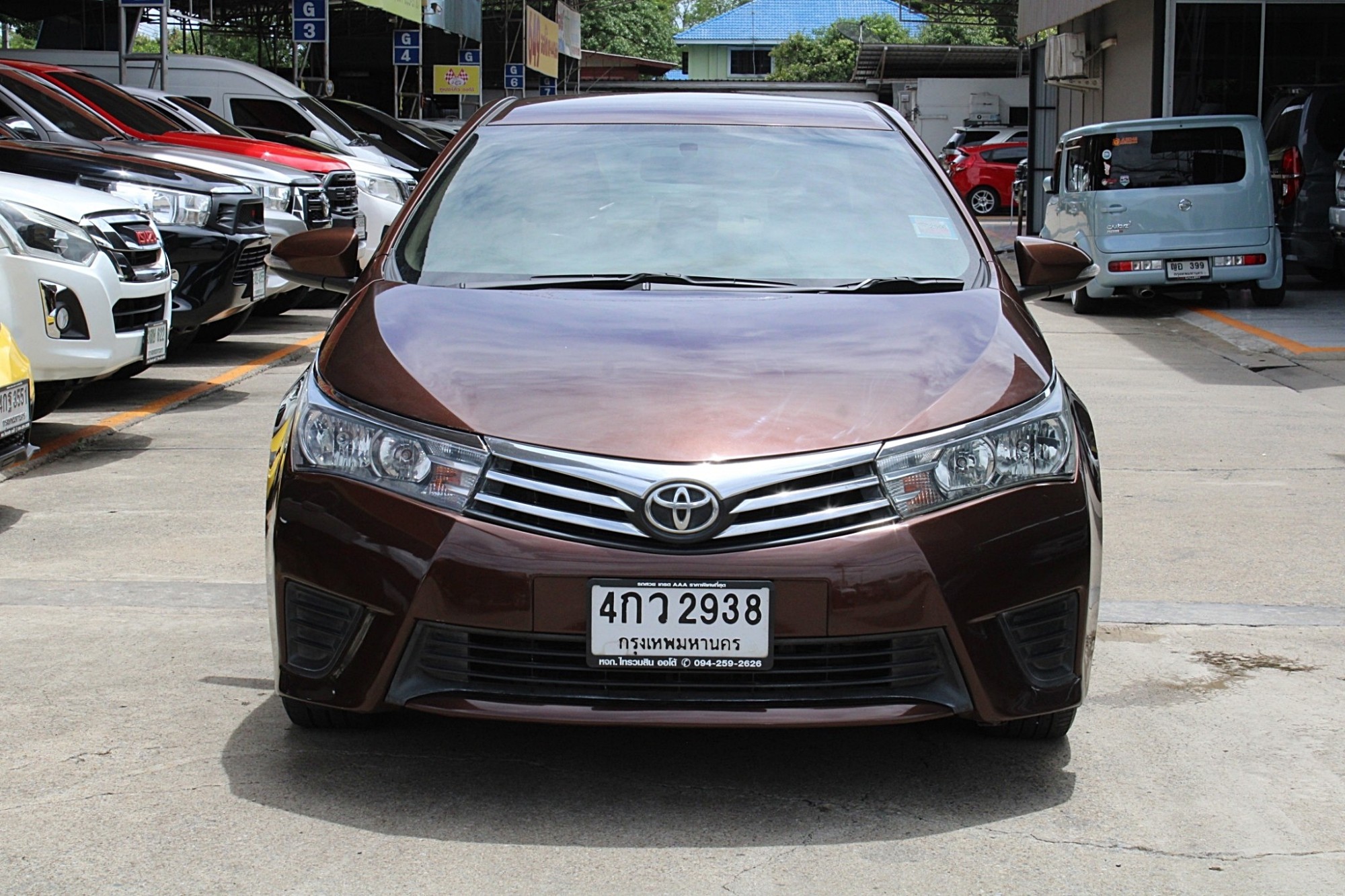 2015 toyota Altis Dual VVT-I 1.6 E CNG โรงงาน สีน้ำตาล (สีหายาก) เกียร์อัตโนมัติ Super CVT-I 7 Wonder Speed สุดประหยัด (รูปที่ 2)