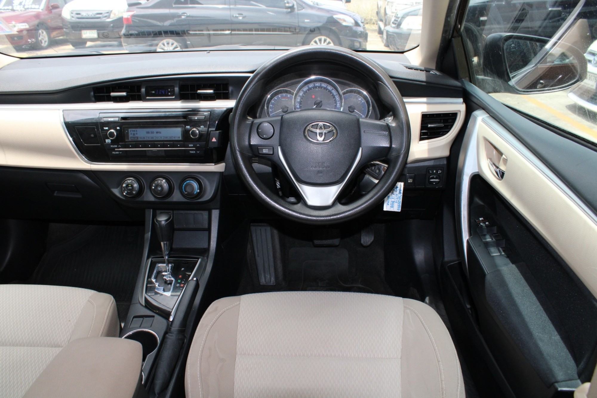2015 toyota Altis Dual VVT-I 1.6 E CNG โรงงาน สีน้ำตาล (สีหายาก) เกียร์อัตโนมัติ Super CVT-I 7 Wonder Speed สุดประหยัด (รูปที่ 11)