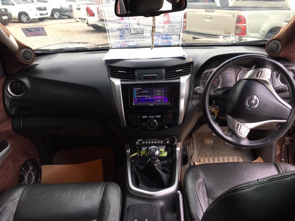Nissan Navara Double Cab ปี 2014 สีน้ำตาล (รูปที่ 8)