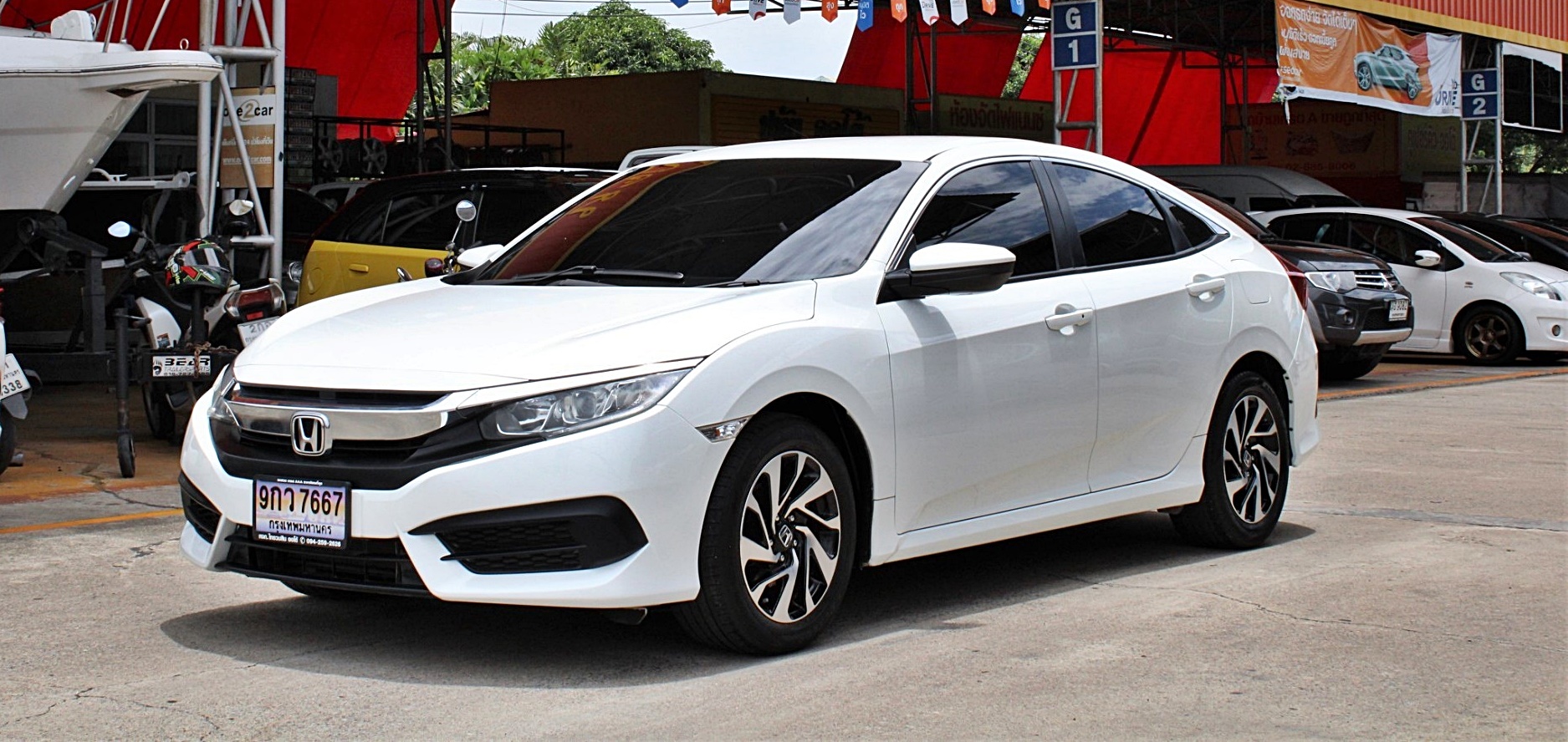 2016 Honda Civic FC 1.8 E i-VTEC AT สีขาว มือเดียวออกห้าง ไม่มีอุบัติเหตุ มีประวัติเข้าศูนย์ ขับดีมาก