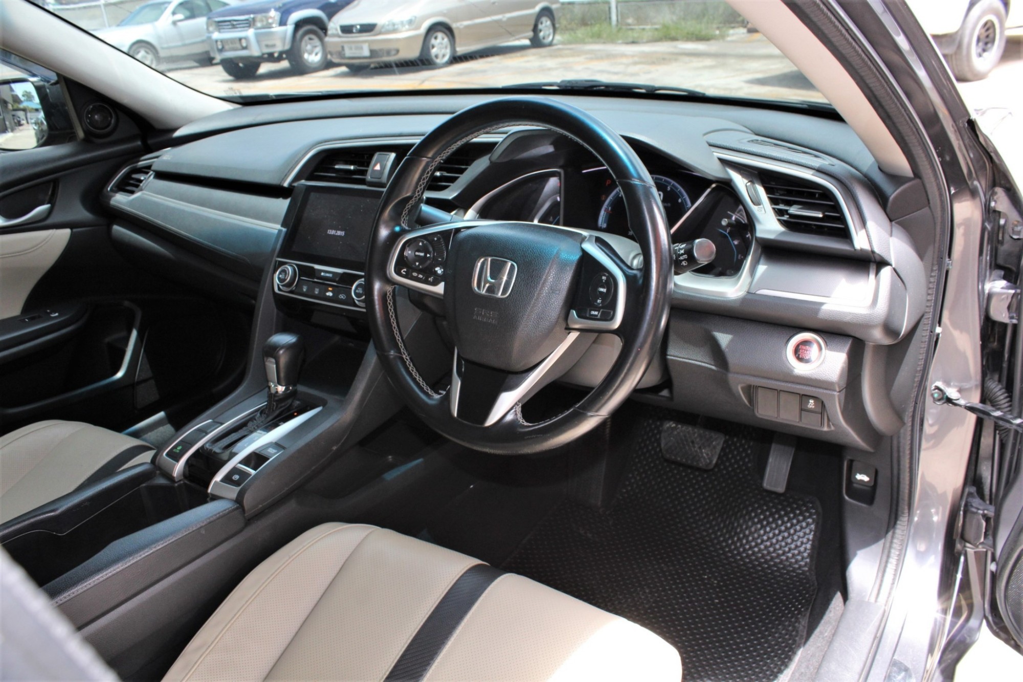 2016 Honda Civic FC 1.8 EL i-VTEC AT สีเทา เกียร์ออโต้ รุ่นท๊อป เดิมมาก ไม่มีชน ขับดีมาก (รูปที่ 10)
