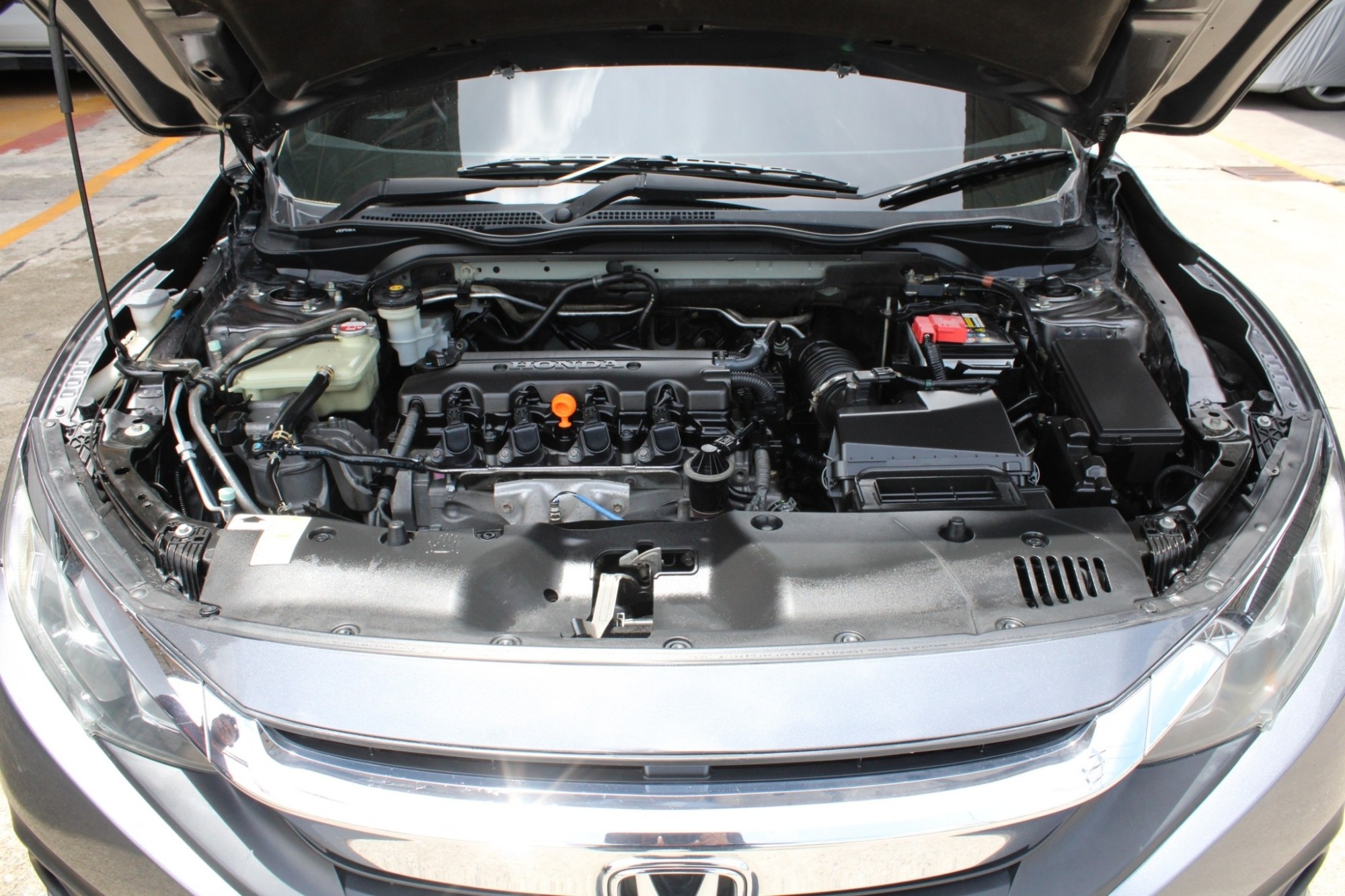 2016 Honda Civic FC 1.8 EL i-VTEC AT สีเทา เกียร์ออโต้ รุ่นท๊อป เดิมมาก ไม่มีชน ขับดีมาก (รูปที่ 13)