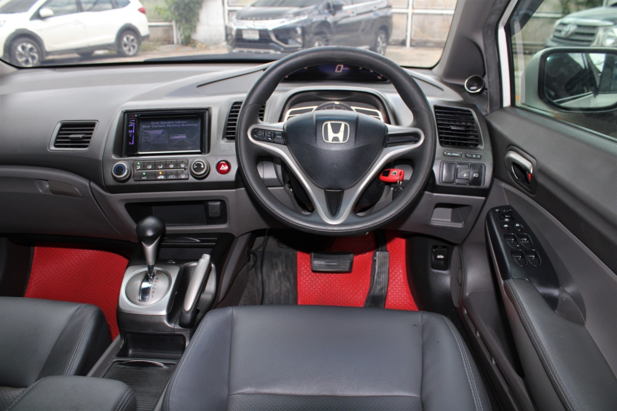 2011 Honda Civic FD 1.8 S i-VTEC AT สีขาว เกียร์ออโต้ พวงมาลัยมัลติฟังชั่น จอDVD ติดแก๊ส LPG แล้ว ประหยัดมาก (รูปที่ 8)