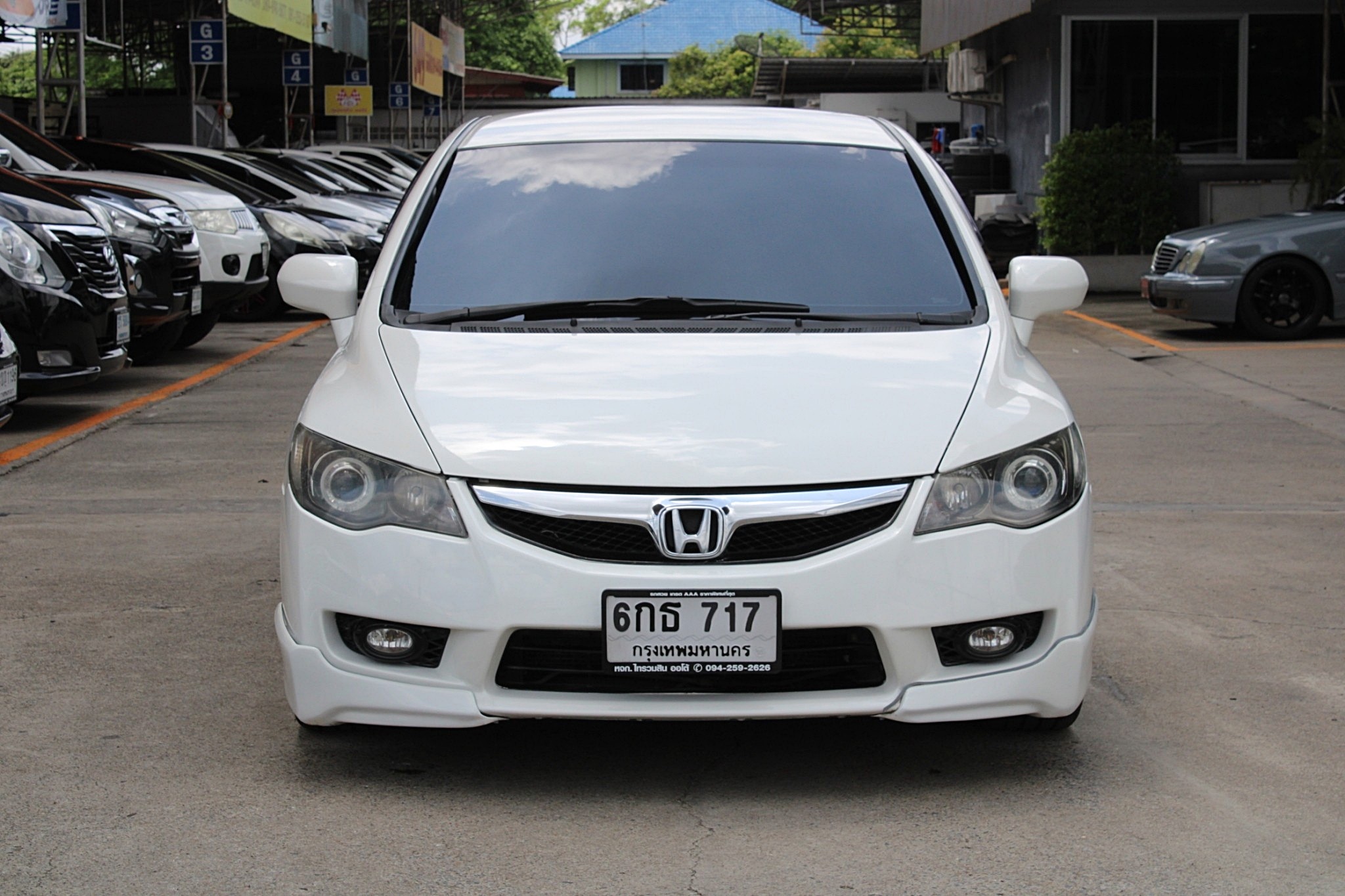 2011 Honda Civic FD 1.8 S i-VTEC AT สีขาว เกียร์ออโต้ พวงมาลัยมัลติฟังชั่น จอDVD ติดแก๊ส LPG แล้ว ประหยัดมาก (รูปที่ 2)
