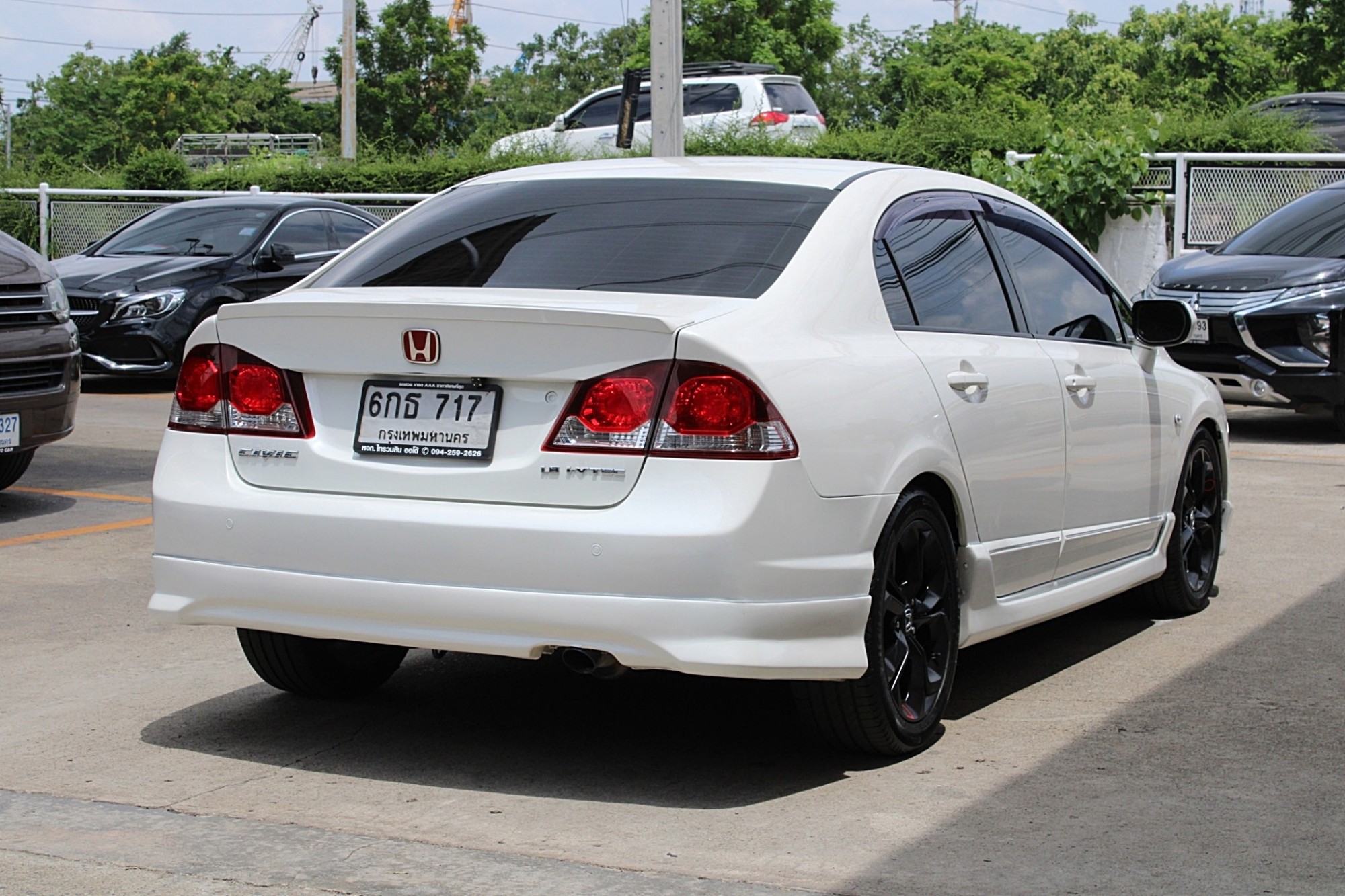 2011 Honda Civic FD 1.8 S i-VTEC AT สีขาว เกียร์ออโต้ พวงมาลัยมัลติฟังชั่น จอDVD ติดแก๊ส LPG แล้ว ประหยัดมาก (รูปที่ 9)