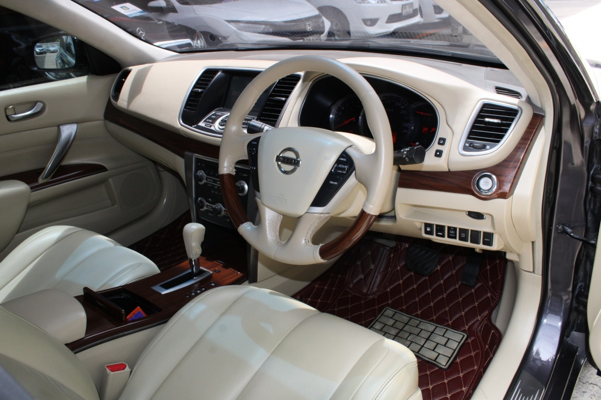 2010 Nissan Teana 2.5 XV 250 V 6 AT สีเทา เกียร์ออโต้ หลังคาซันรูฟ รถสวยมาก ไม่มีอุบัติเหตุ ไม่แก๊ส (รูปที่ 7)