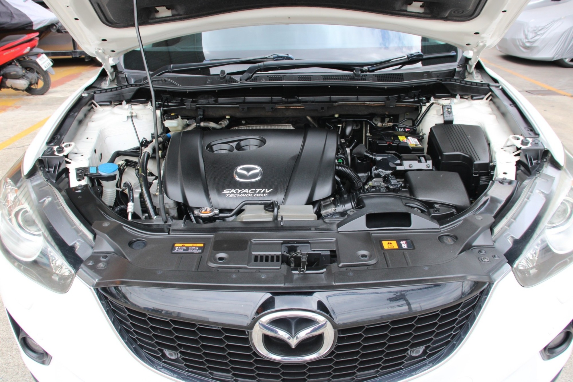 2014 Mazda CX-5 2.5 S AT สีขาว SUV Auto เบนซิน ไม่เคยแก๊ส เครื่องเกียร์ดีมาก ภายในสวย ขับดีมากครับ มีโปรดอกเบี้ยพิเศษ (รูปที่ 10)