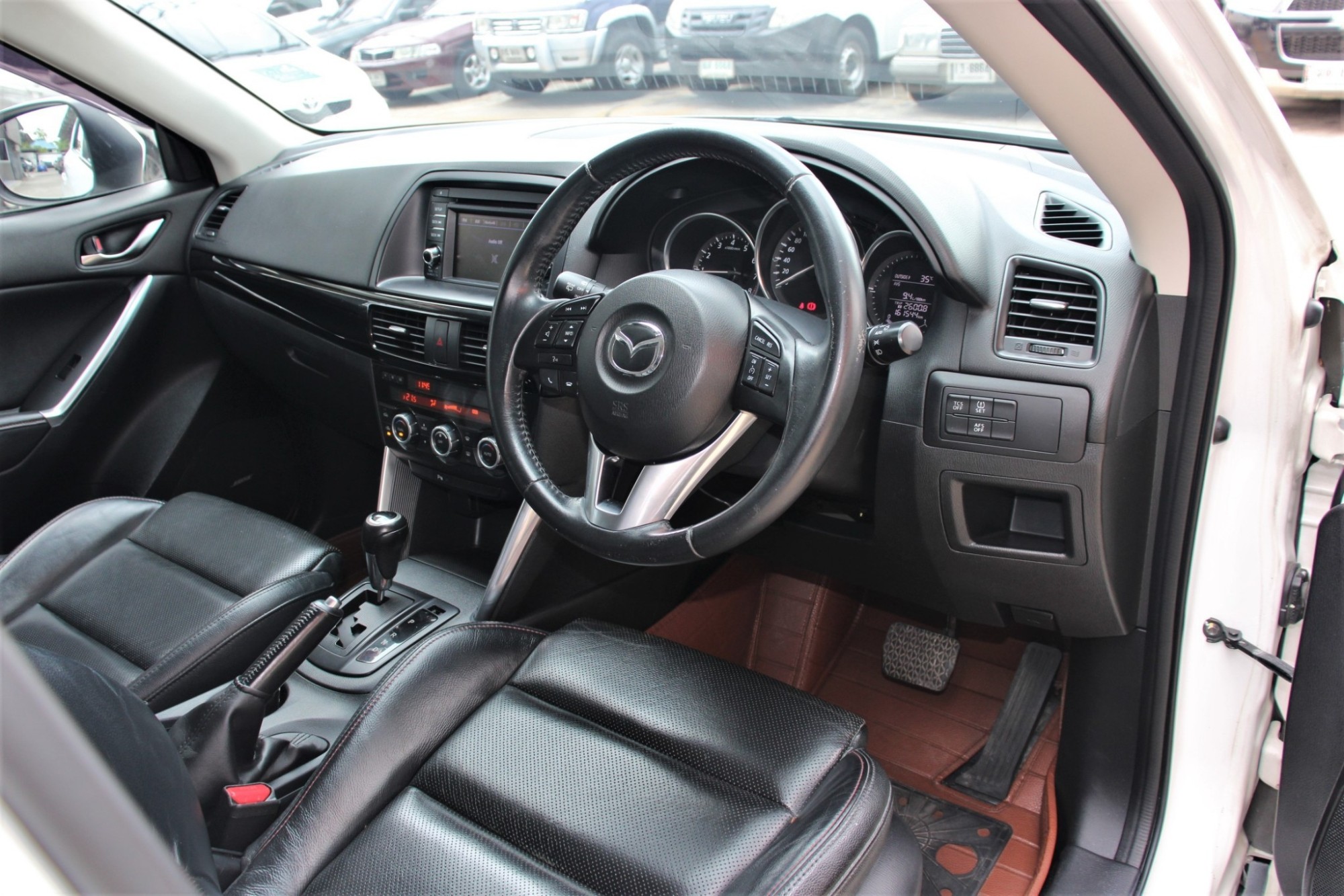 2014 Mazda CX-5 2.5 S AT สีขาว SUV Auto เบนซิน ไม่เคยแก๊ส เครื่องเกียร์ดีมาก ภายในสวย ขับดีมากครับ มีโปรดอกเบี้ยพิเศษ (รูปที่ 7)