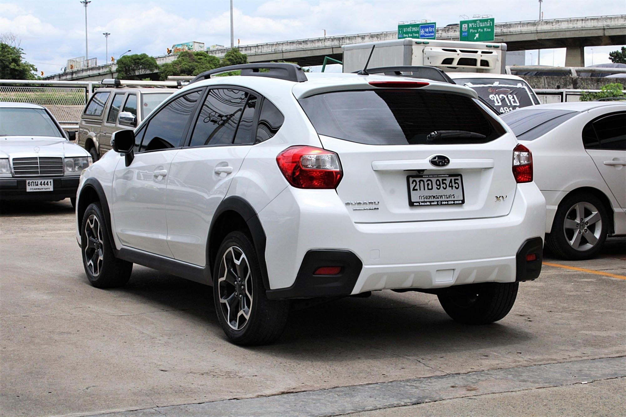 ราคาน่าคบ งบไม่เกิน 400,000 ปี2012 Subaru XV 2.0i-P AWD AT สีขาว เกียร์ออโต้ (รูปที่ 4)