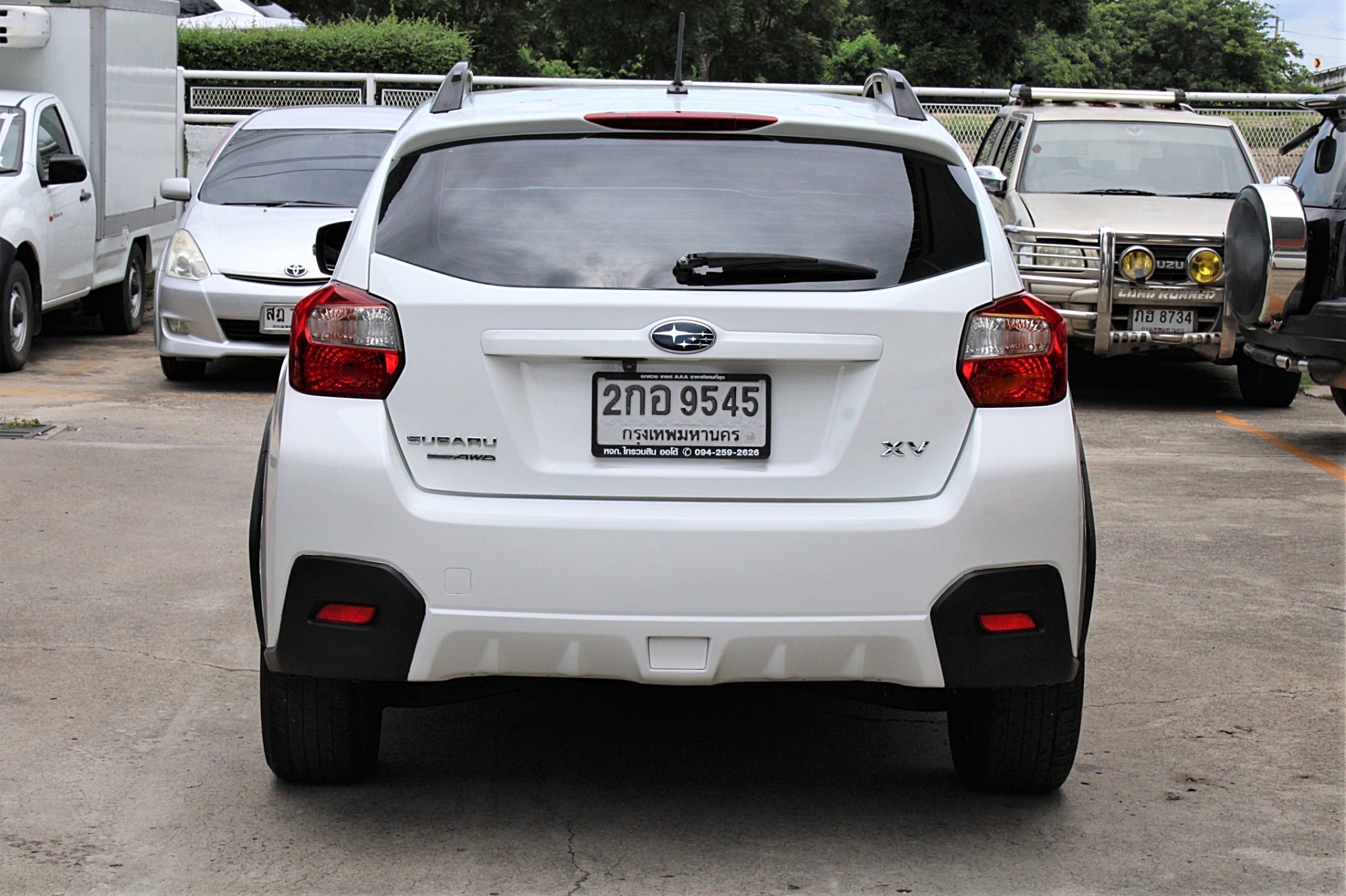 ราคาน่าคบ งบไม่เกิน 400,000 ปี2012 Subaru XV 2.0i-P AWD AT สีขาว เกียร์ออโต้ (รูปที่ 14)