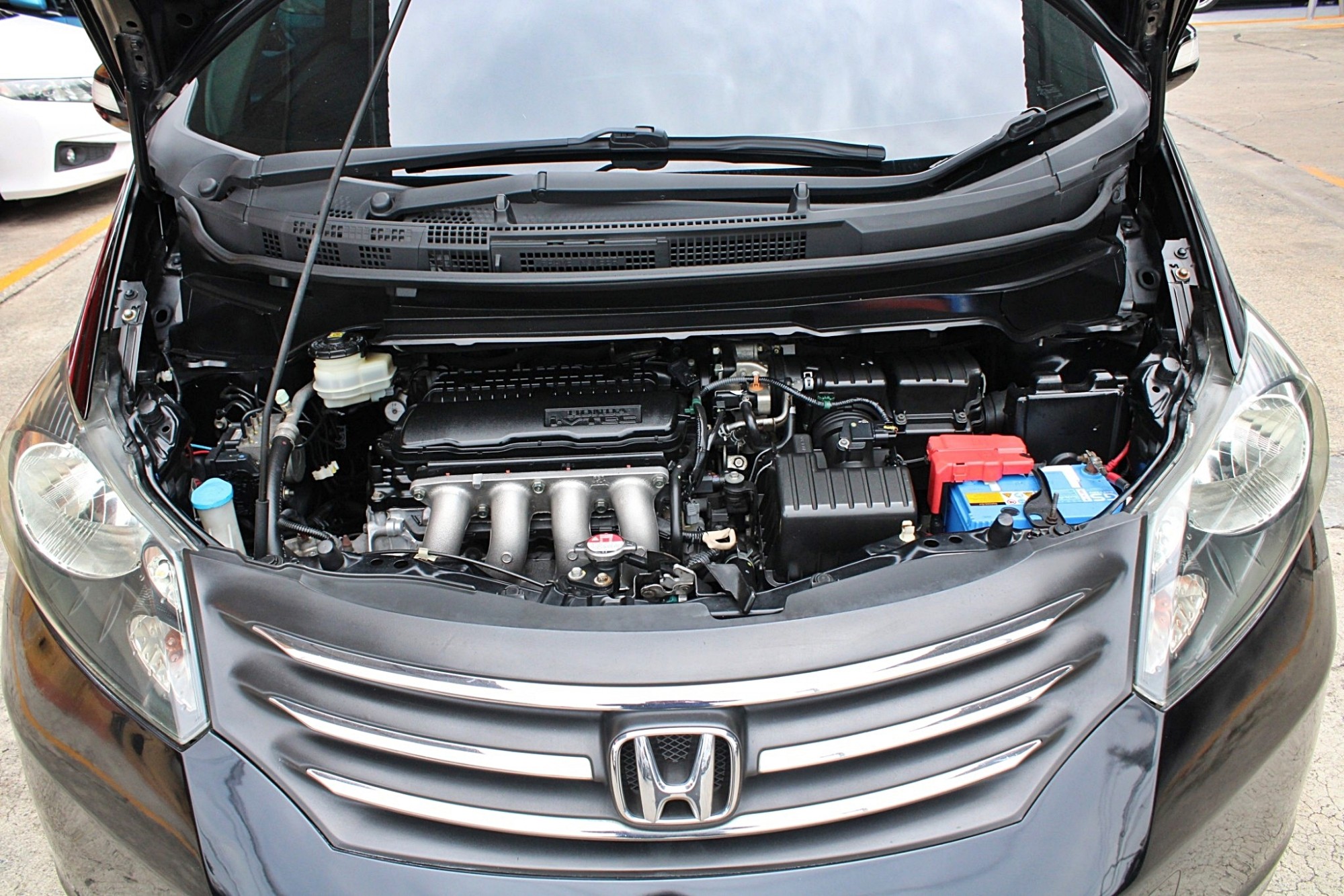 2012 Honda Freed 1.5 EL Wagon AT สีดำ เกียร์ออโต้ รถครอบครัว7ที่นั่ง รถบ้าน ออกห้างมือเดียว รถสวยไม่มีชน มีประวัติเช็คศูนย์ (รูปที่ 6)