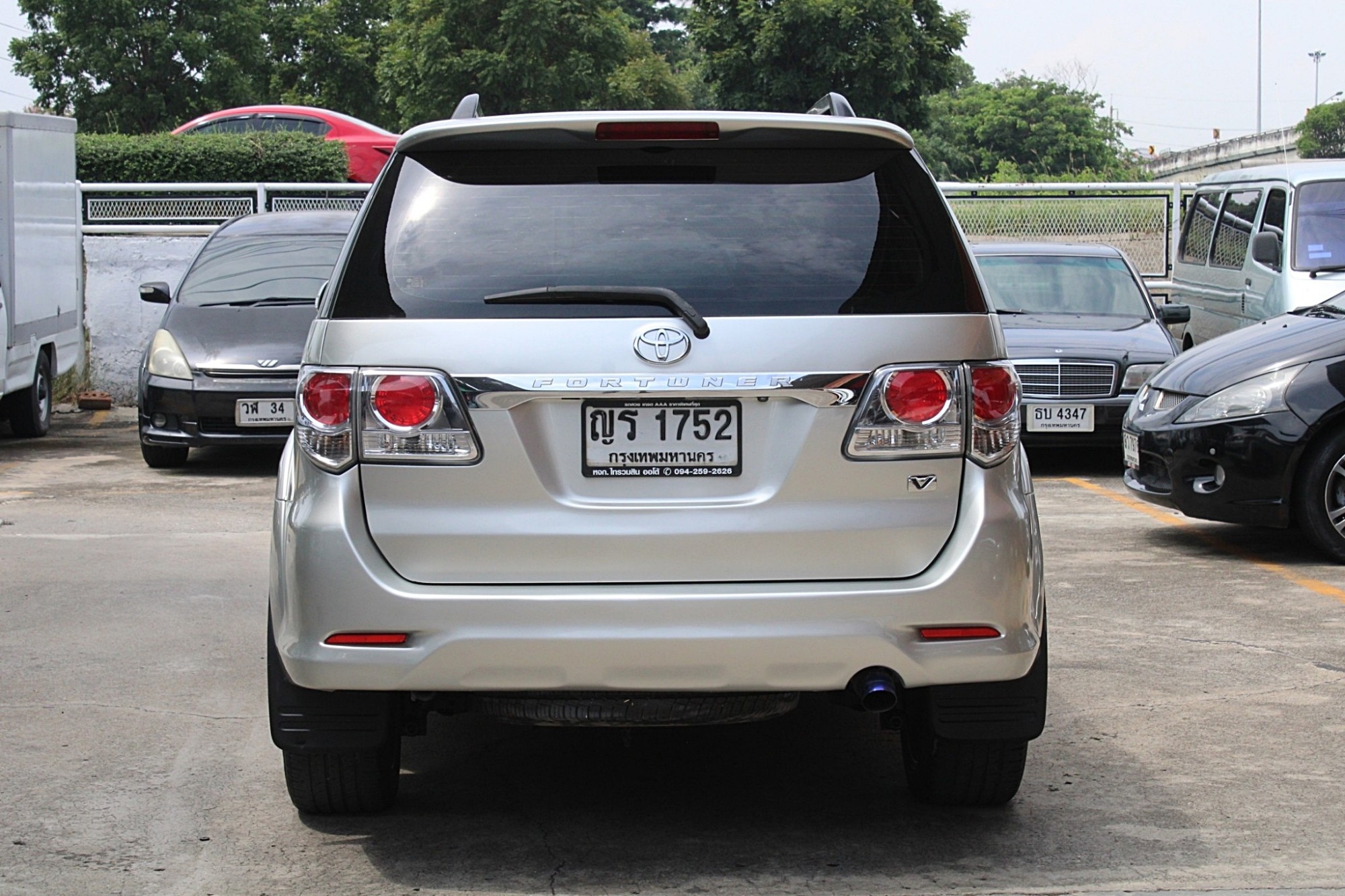ฟรีดาวน์ 2011 toyota Fortuner 2.7 V 2WD Auto สีบรอนซ์ เกียร์ออโต้ ขับ2 หน้าแชมป์ เบนซินไม่แก๊ส (รูปที่ 7)