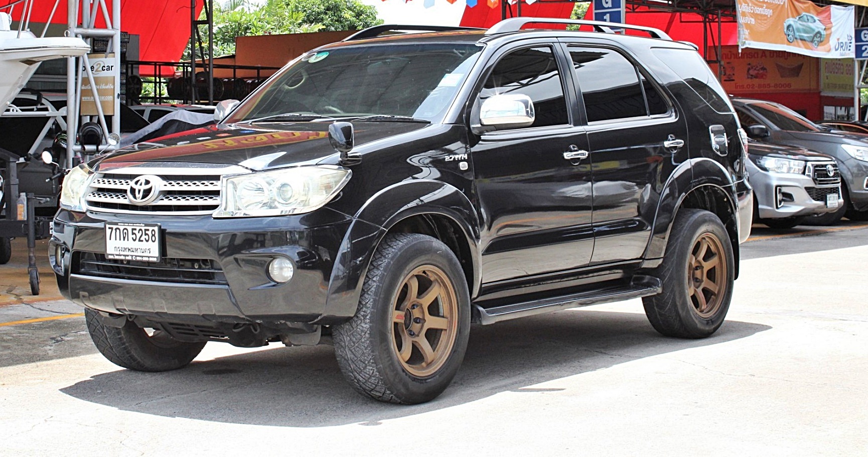 2009 toyota Fortuner 2.7 V 2WD Auto สีดำ รถสวย SUV รถครอบครัว ยอดนิยม หน้าหลังเดิมสภาพสวยประหยัด (รูปที่ 2)