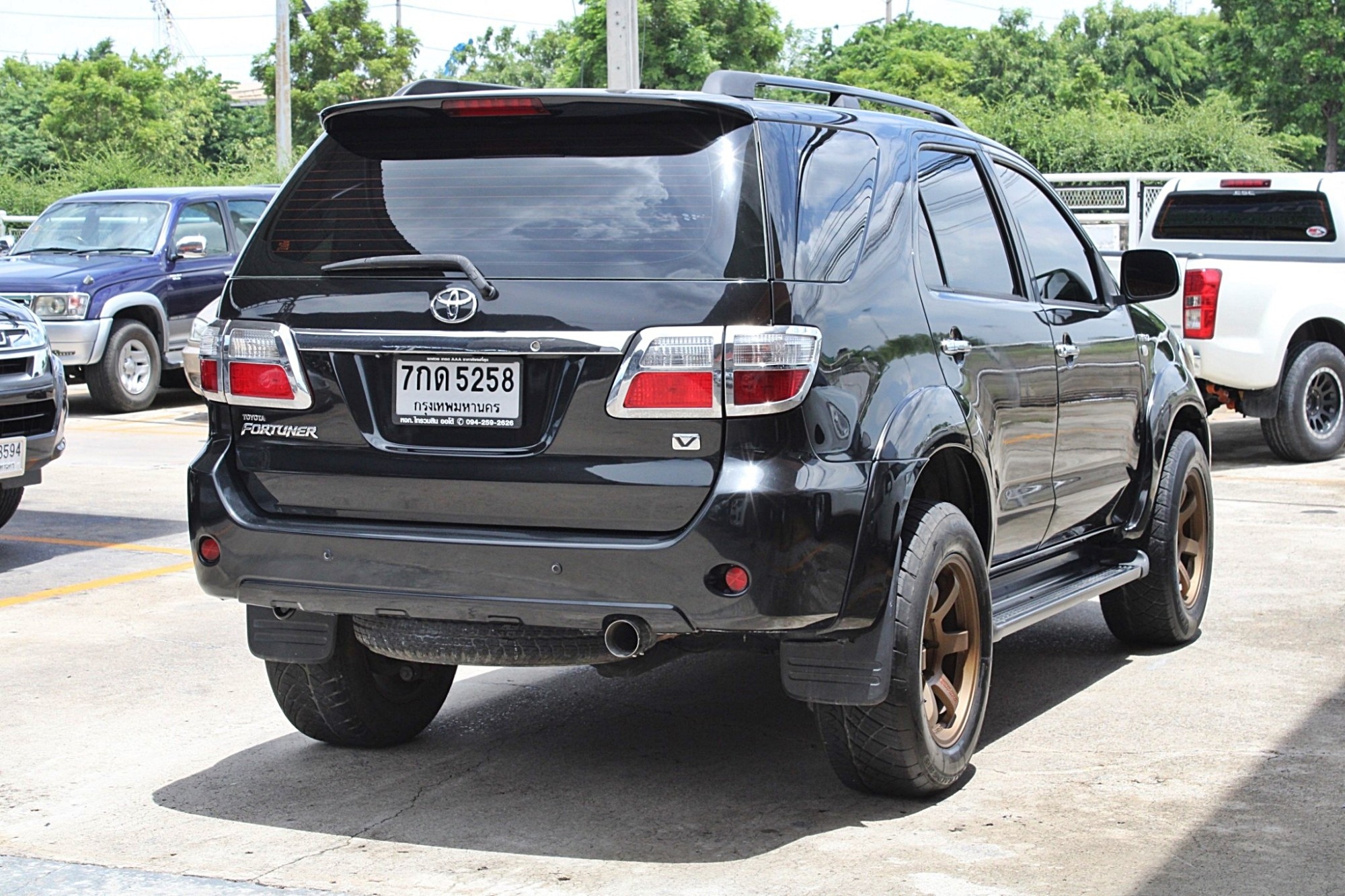 2009 toyota Fortuner 2.7 V 2WD Auto สีดำ รถสวย SUV รถครอบครัว ยอดนิยม หน้าหลังเดิมสภาพสวยประหยัด (รูปที่ 11)
