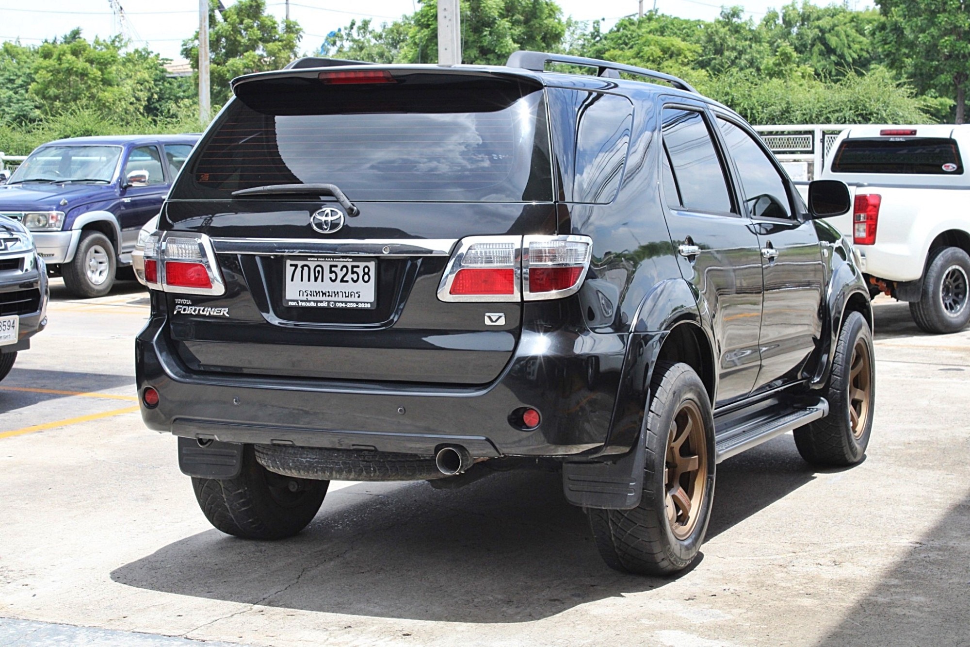 2009 toyota Fortuner 2.7 V 2WD Auto สีดำ รถสวย SUV รถครอบครัว ยอดนิยม หน้าหลังเดิมสภาพสวยประหยัด