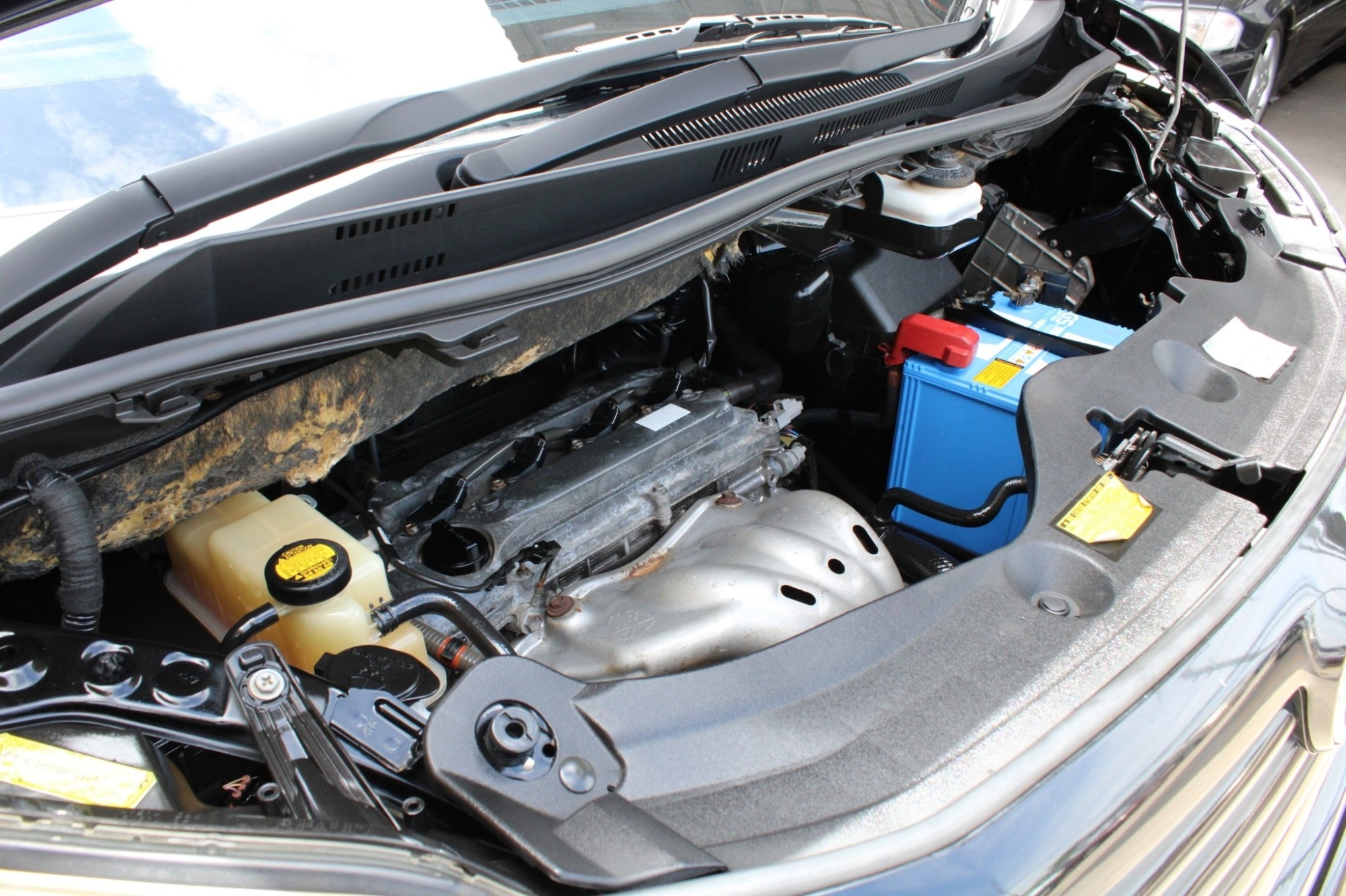 2011 Toyota VELLFIRE 2.4 V Auto CVT สีดำ รุ่นท๊อปสุด มือแรกออกห้าง ไม่เคยมีอุบัติเหตุ ไม่เคยแก๊ส สวยมากๆ (รูปที่ 11)