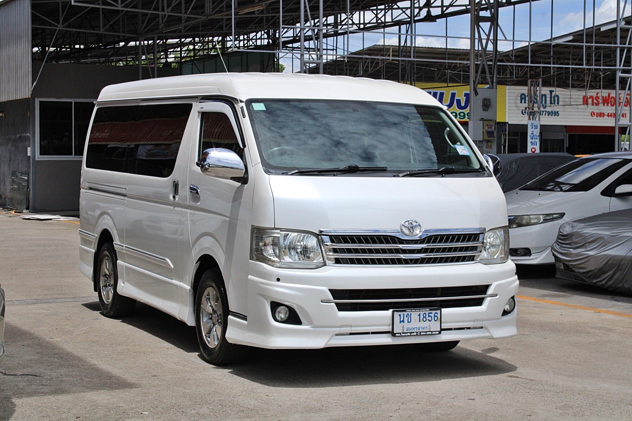 จัดไฟแนนท์เอาไปทำป้ายเหลืองได้เลยครับ 2014 Toyota Ventury 2.7 V AT สีขาว เครื่องเบนซินเกียร์ออโต้