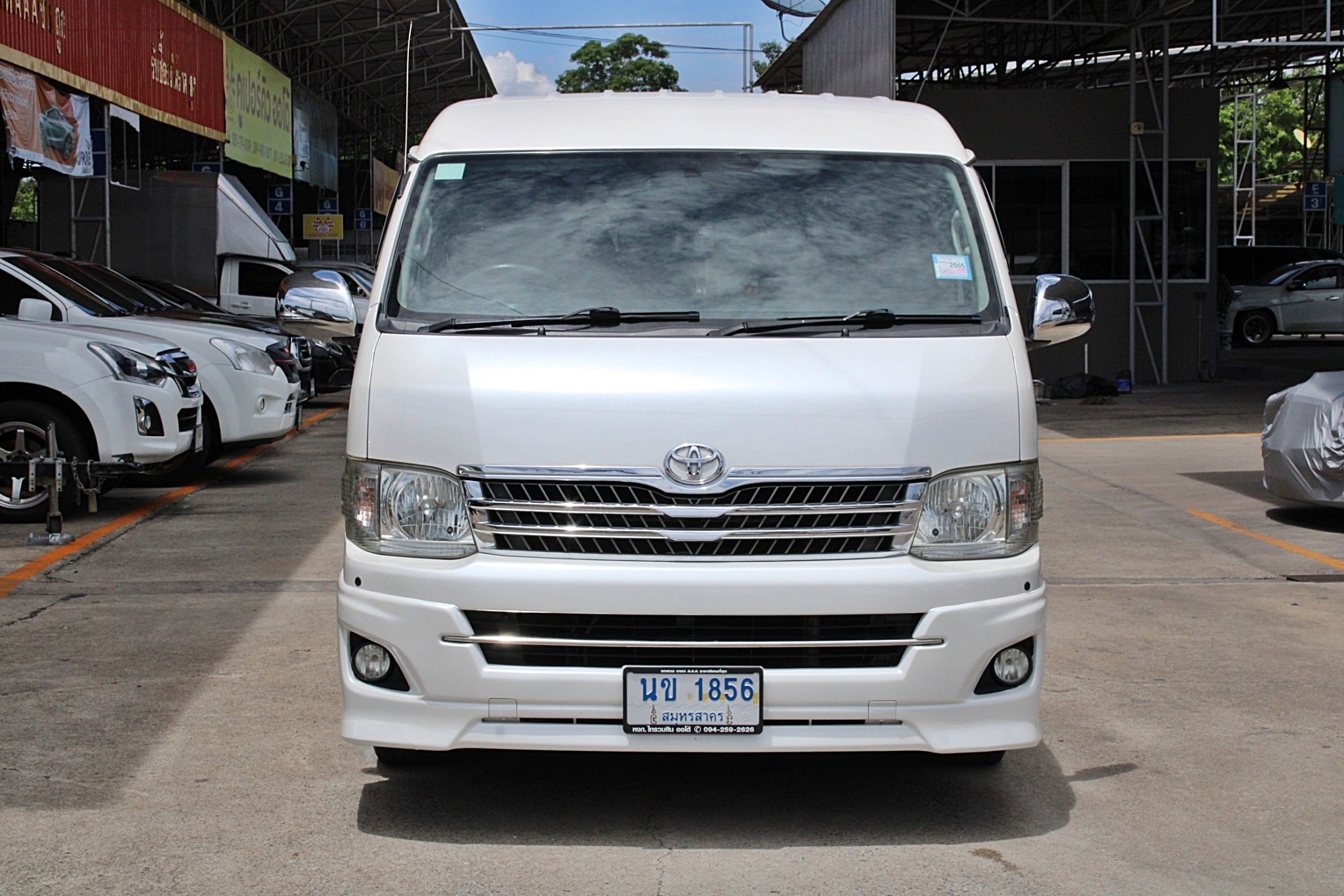 จัดไฟแนนท์เอาไปทำป้ายเหลืองได้เลยครับ 2014 Toyota Ventury 2.7 V AT สีขาว เครื่องเบนซินเกียร์ออโต้ (รูปที่ 3)