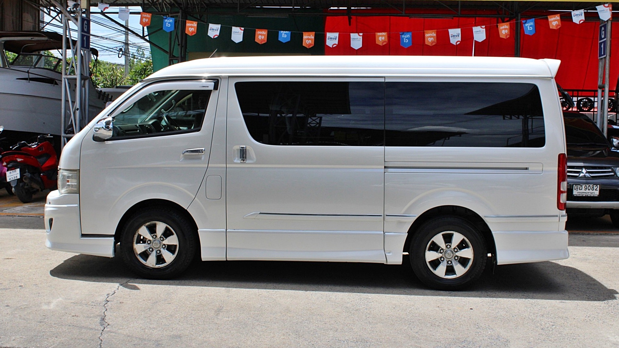 จัดไฟแนนท์เอาไปทำป้ายเหลืองได้เลยครับ 2014 Toyota Ventury 2.7 V AT สีขาว เครื่องเบนซินเกียร์ออโต้ (รูปที่ 14)