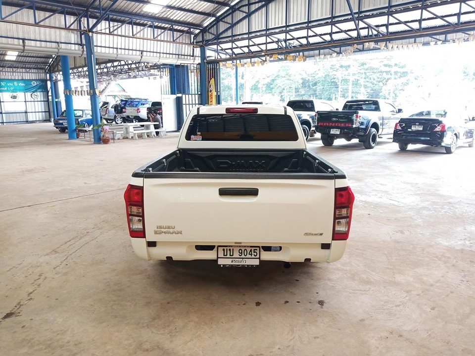 Isuzu D-Max Space Cab ปี 2018 สีขาว (รูปที่ 5)