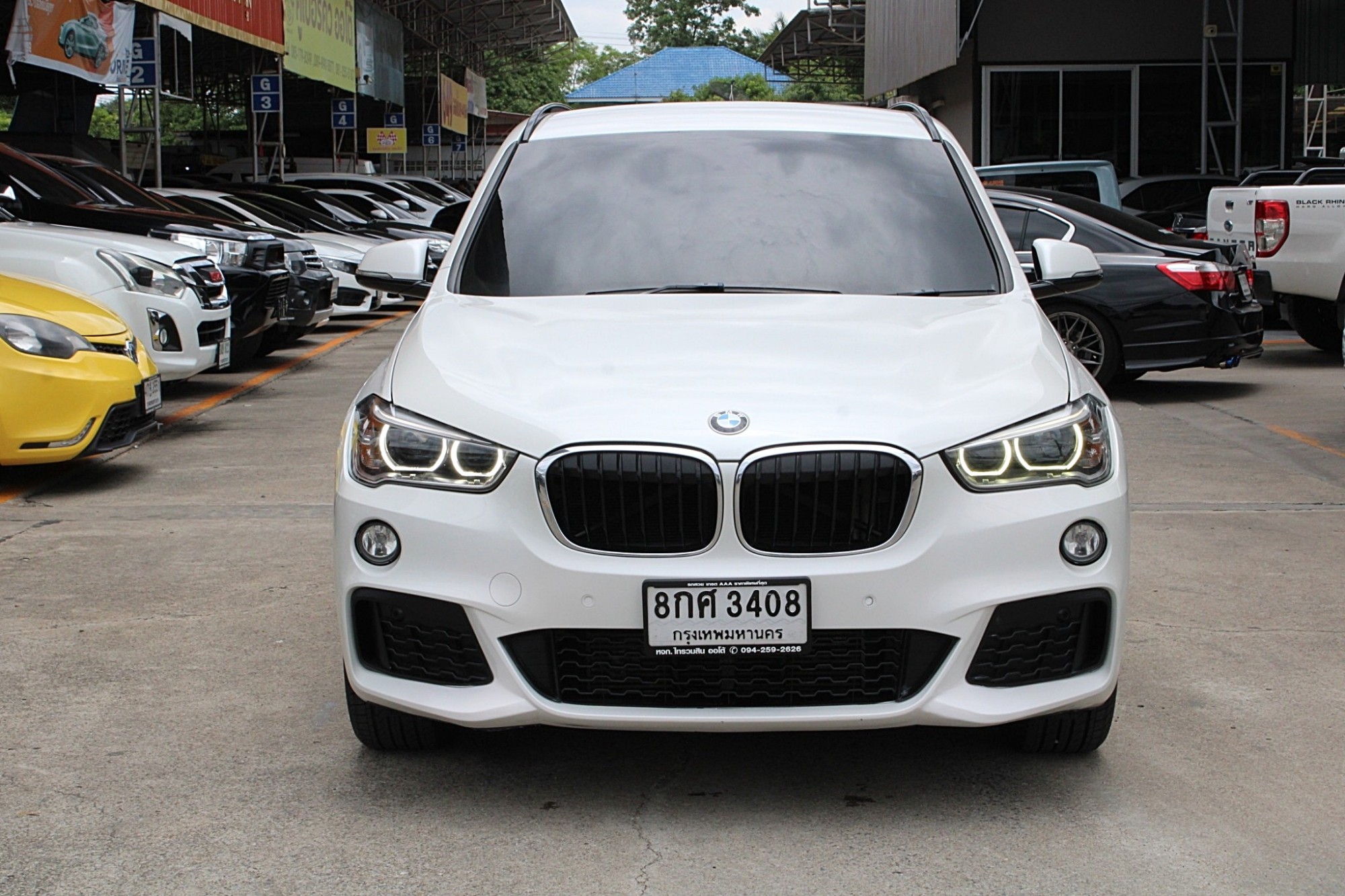 จัดได้1.1M ปี2017 BMW X1 2.0 TwinPower Turbo F48 sDrive18d M Sport รุ่นท๊อปสุด เครื่องดีเซล AT สีขาว เกียร์อัตโนมัติ 8 จังหวะ Steptronic Sport พร้อม P