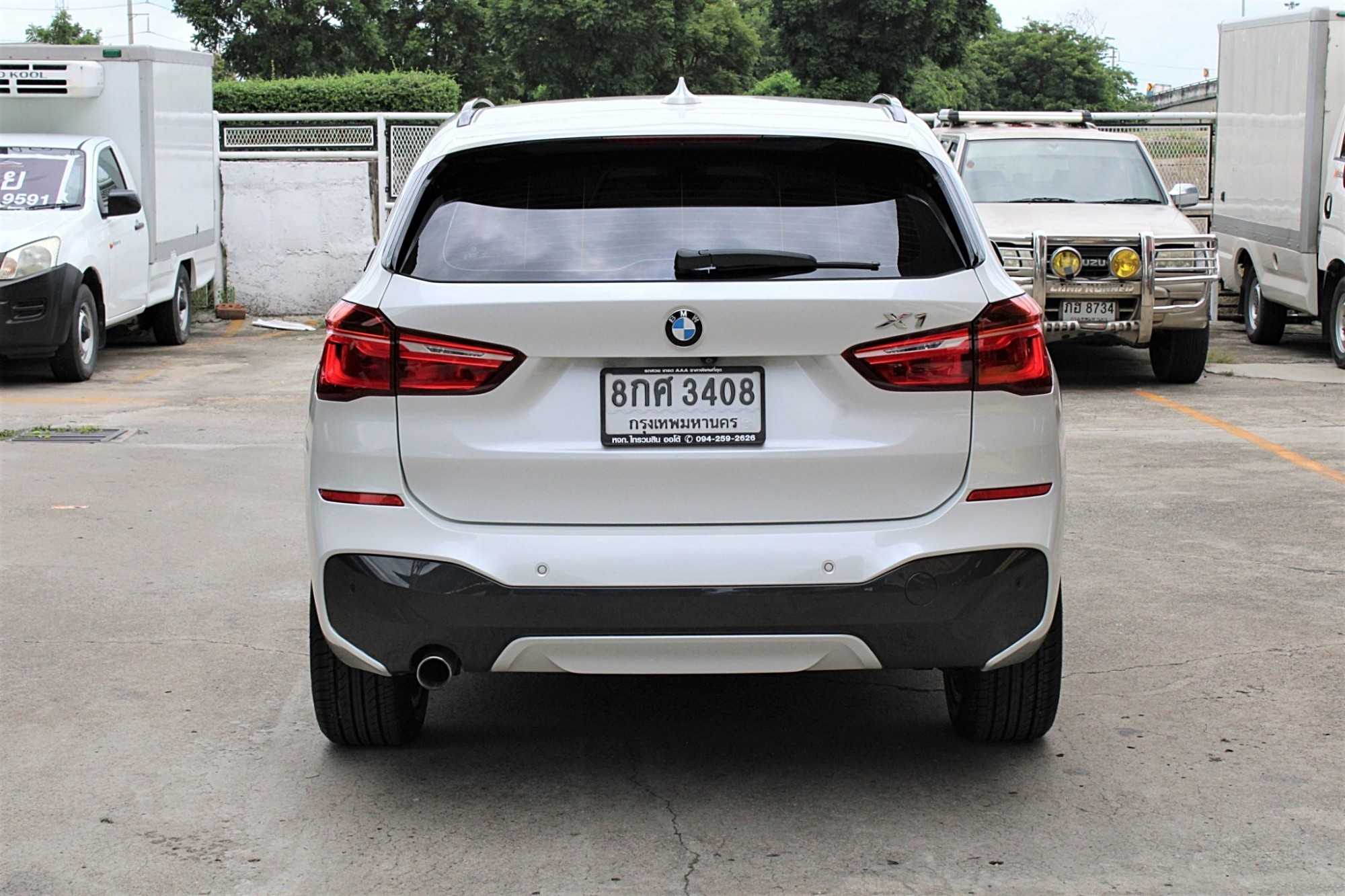 จัดได้1.1M ปี2017 BMW X1 2.0 TwinPower Turbo F48 sDrive18d M Sport รุ่นท๊อปสุด เครื่องดีเซล AT สีขาว เกียร์อัตโนมัติ 8 จังหวะ Steptronic Sport พร้อม P