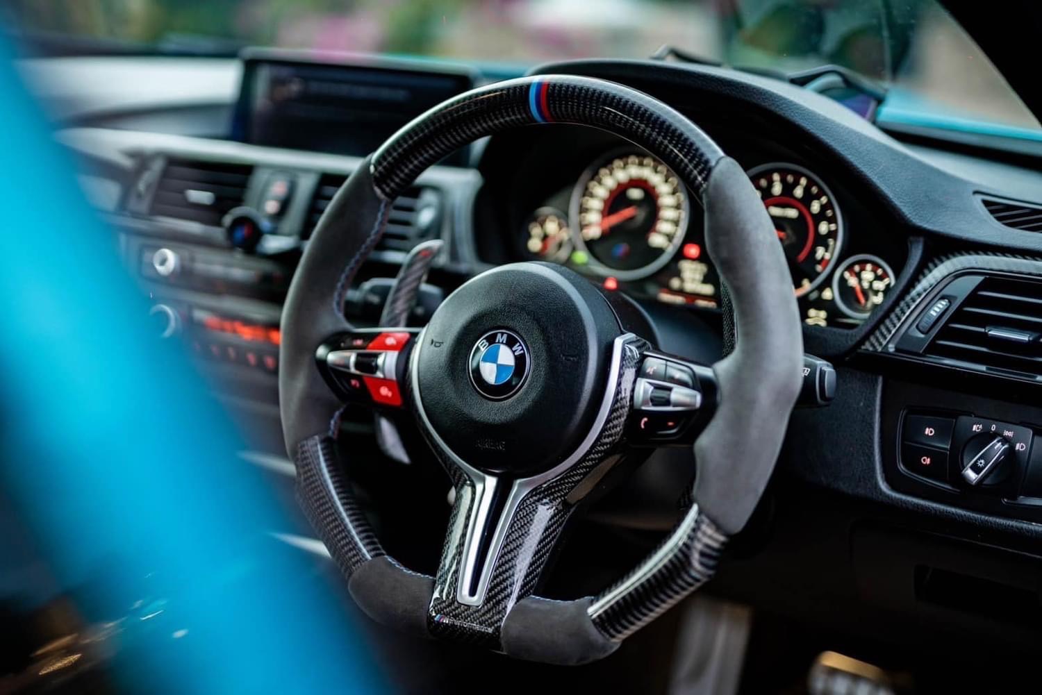 เจ้าของขายเอง 2014 BMW 320i LCI M3 F80 2.0 Luxury ของแต่งแท้ เกือบล้าน สีข้างในสีขาว (รูปที่ 7)