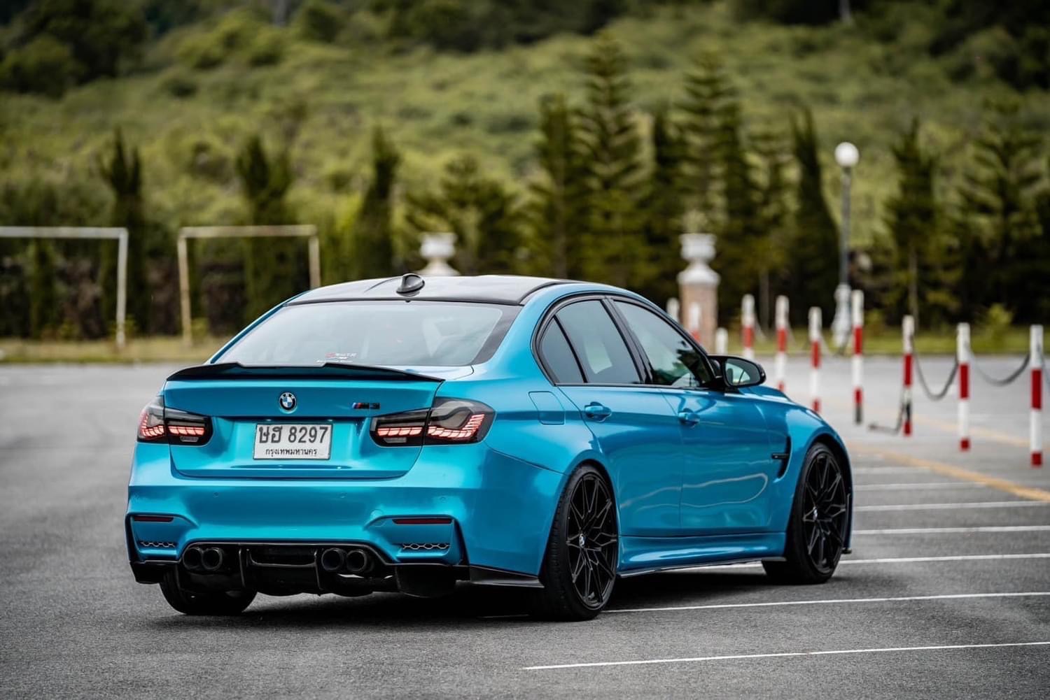 เจ้าของขายเอง 2014 BMW 320i LCI M3 F80 2.0 Luxury ของแต่งแท้ เกือบล้าน สีข้างในสีขาว (รูปที่ 4)