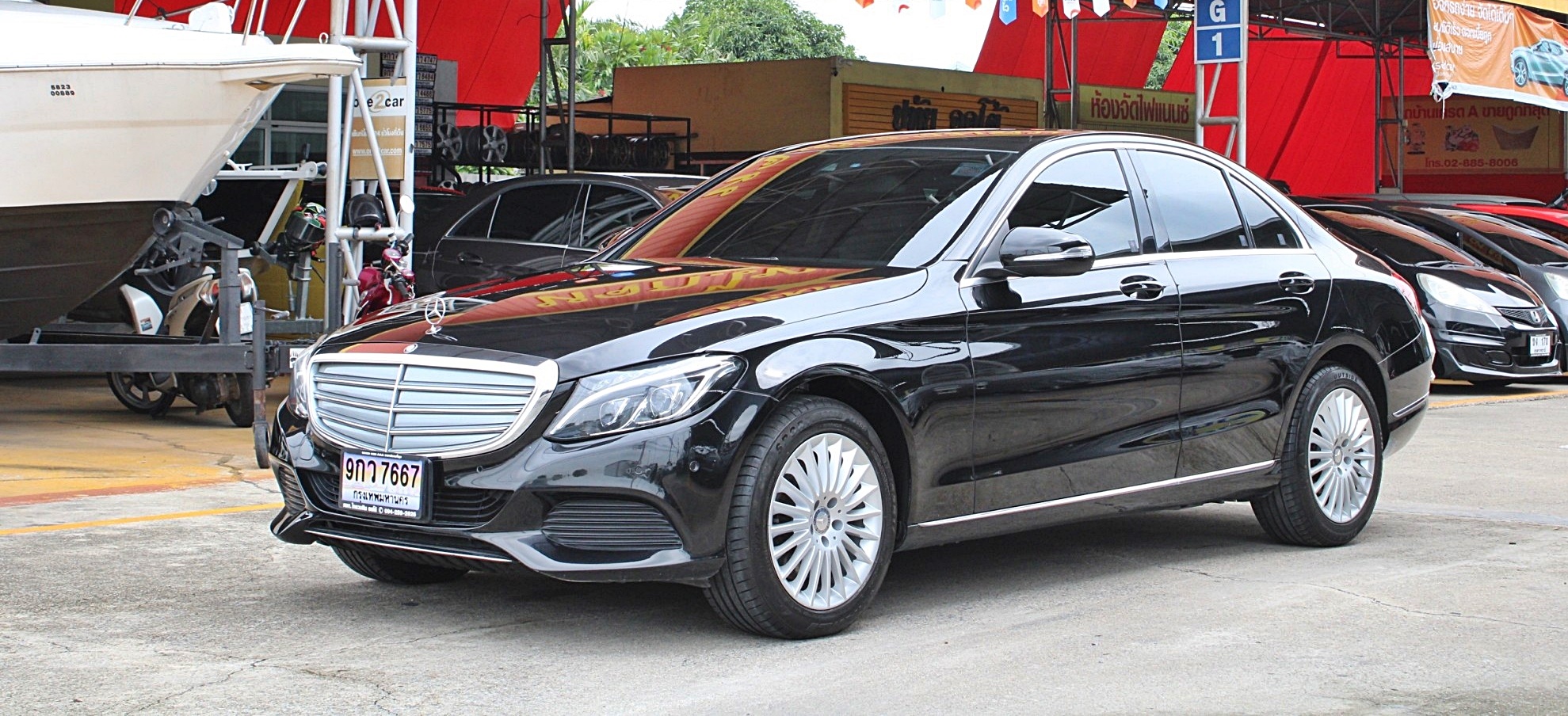 2016 Mercedes-Benz C300 2.1 W205 Blue TEC DIESEL HYBRID Exclusive AT สีดำ สุด Luxury ราคาสุดคุ้ม จากราคาป้ายแดง ราคา 2,840,000 !!!! (รูปที่ 3)