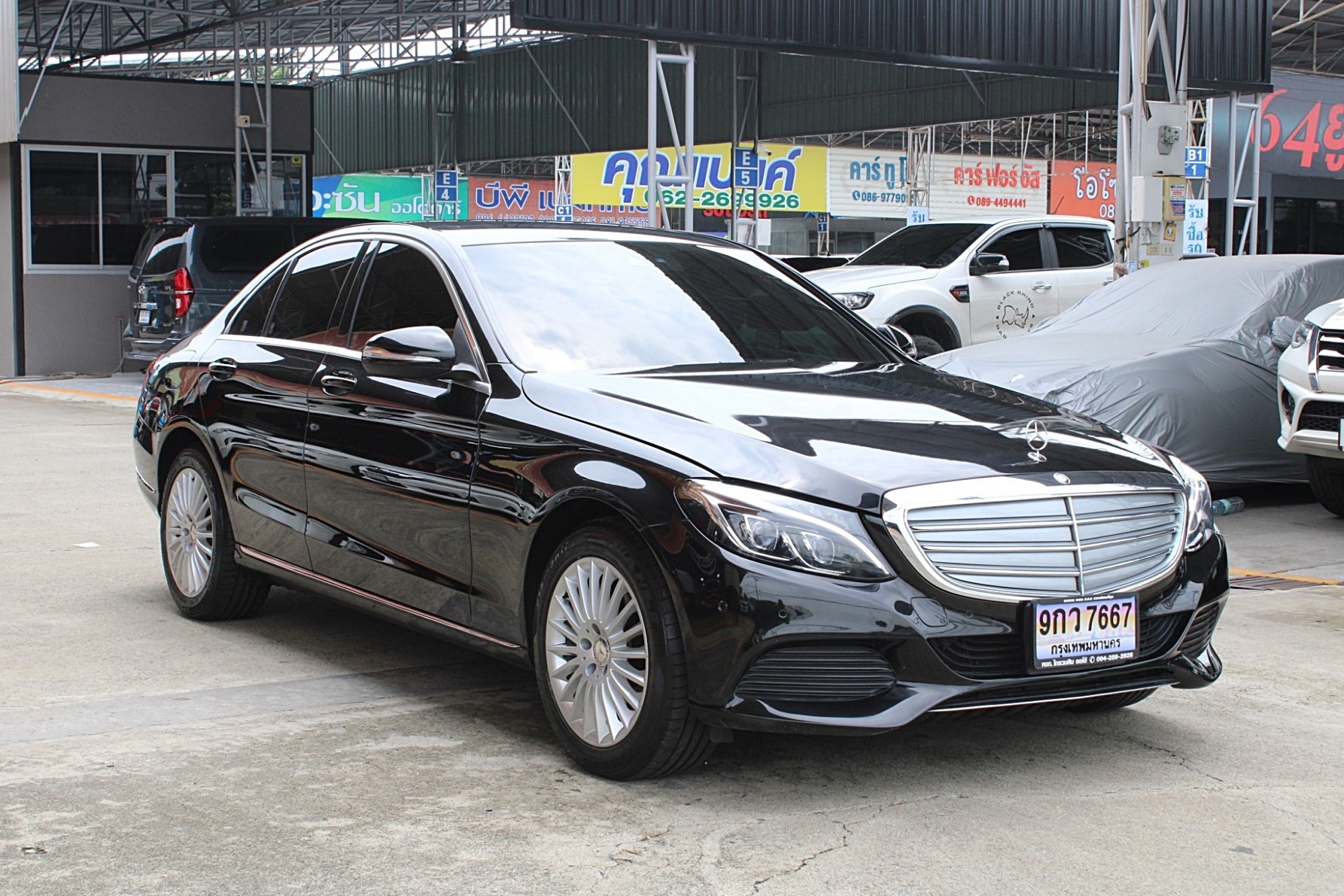 2016 Mercedes-Benz C300 2.1 W205 Blue TEC DIESEL HYBRID Exclusive AT สีดำ สุด Luxury ราคาสุดคุ้ม จากราคาป้ายแดง ราคา 2,840,000 !!!! (รูปที่ 2)