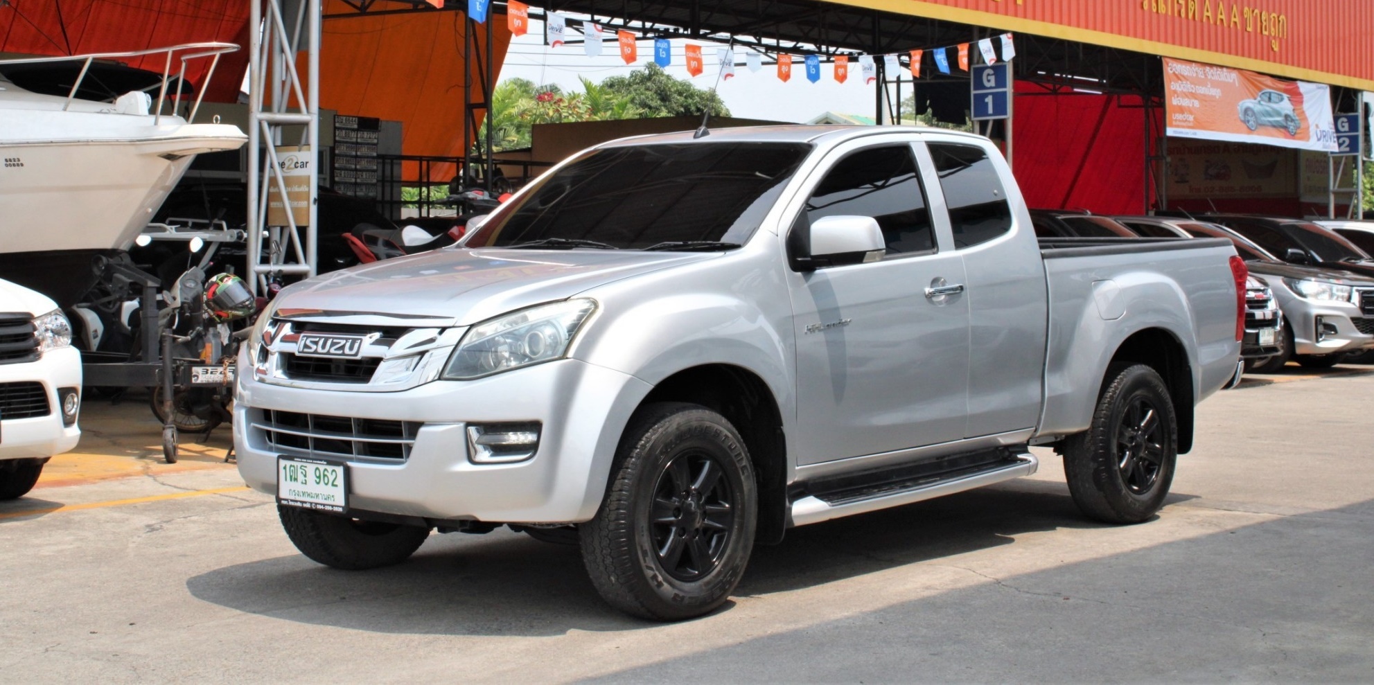 จัดได้ท่วม ออกรถไม่ต้องใช้เงินได้ครับ 2014 Isuzu D-Max Hi-Lander SPACE CAB 2.5 L M/T สีบรอนซ์เงิน เกียร์ธรรมดา ตัวสูง แคปเปิดได้