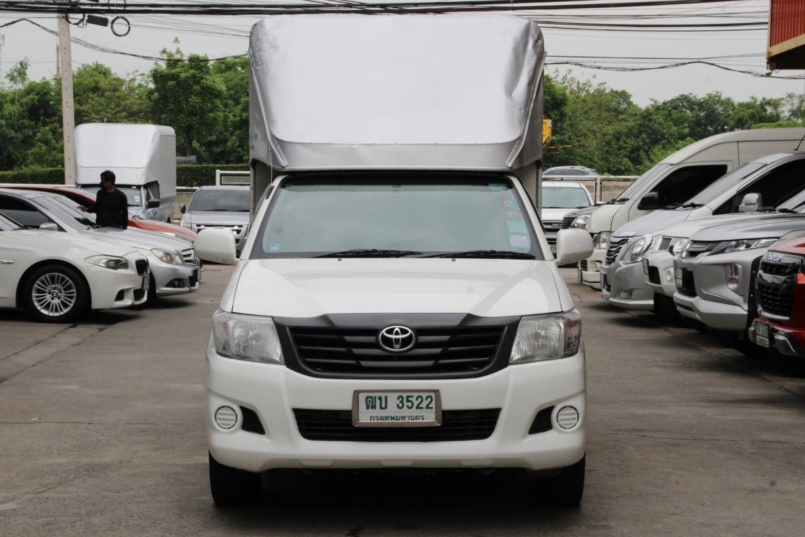 ออกรถ0บาท ตอนเดียวโฉมแชมป์พร้อมตู้ทึบ 1.80่เมตร 2012 Toyota Hilux Vigo CHAMP 2.5 J MT สีขาว กะบะตอนเดียวพร้อมทำกิน