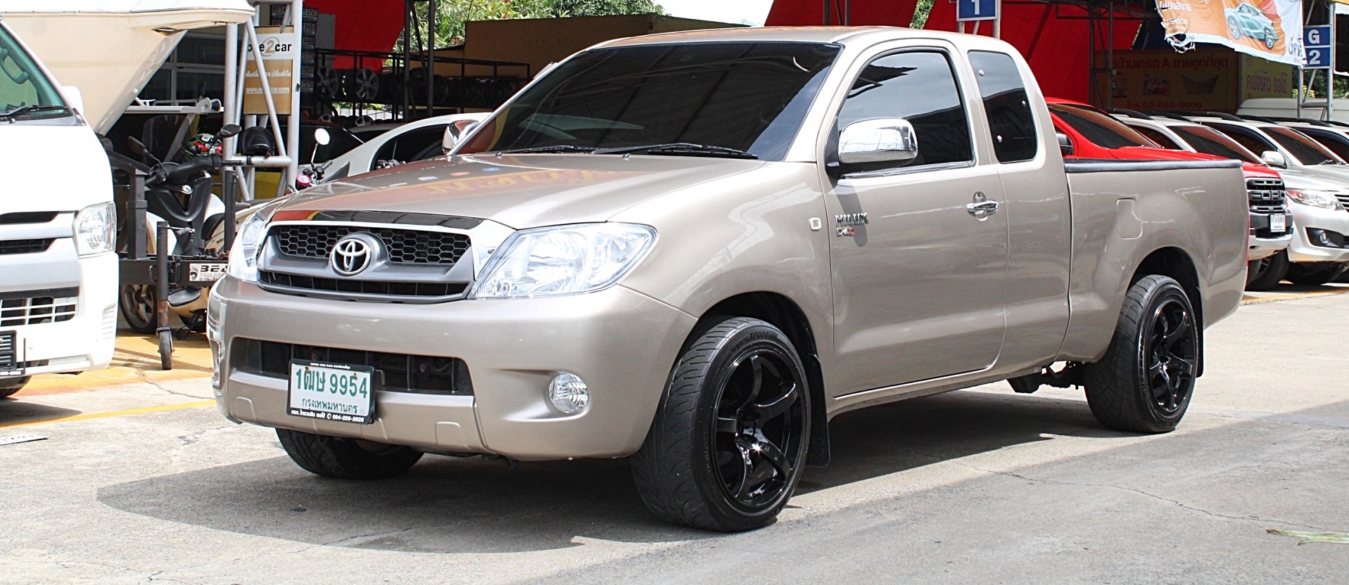 รถบ้านเดิมไม่มีชน เคริ่องช่วงล่างขับโอเคปกติ เบาะผ้า เดิมสุดๆ สวยครับ 2006 Toyota Hilux Vigo EXTRACAB 2.5 E D4d Turbo M/T สีบรอนซ์ เกียร์ธรรมดา