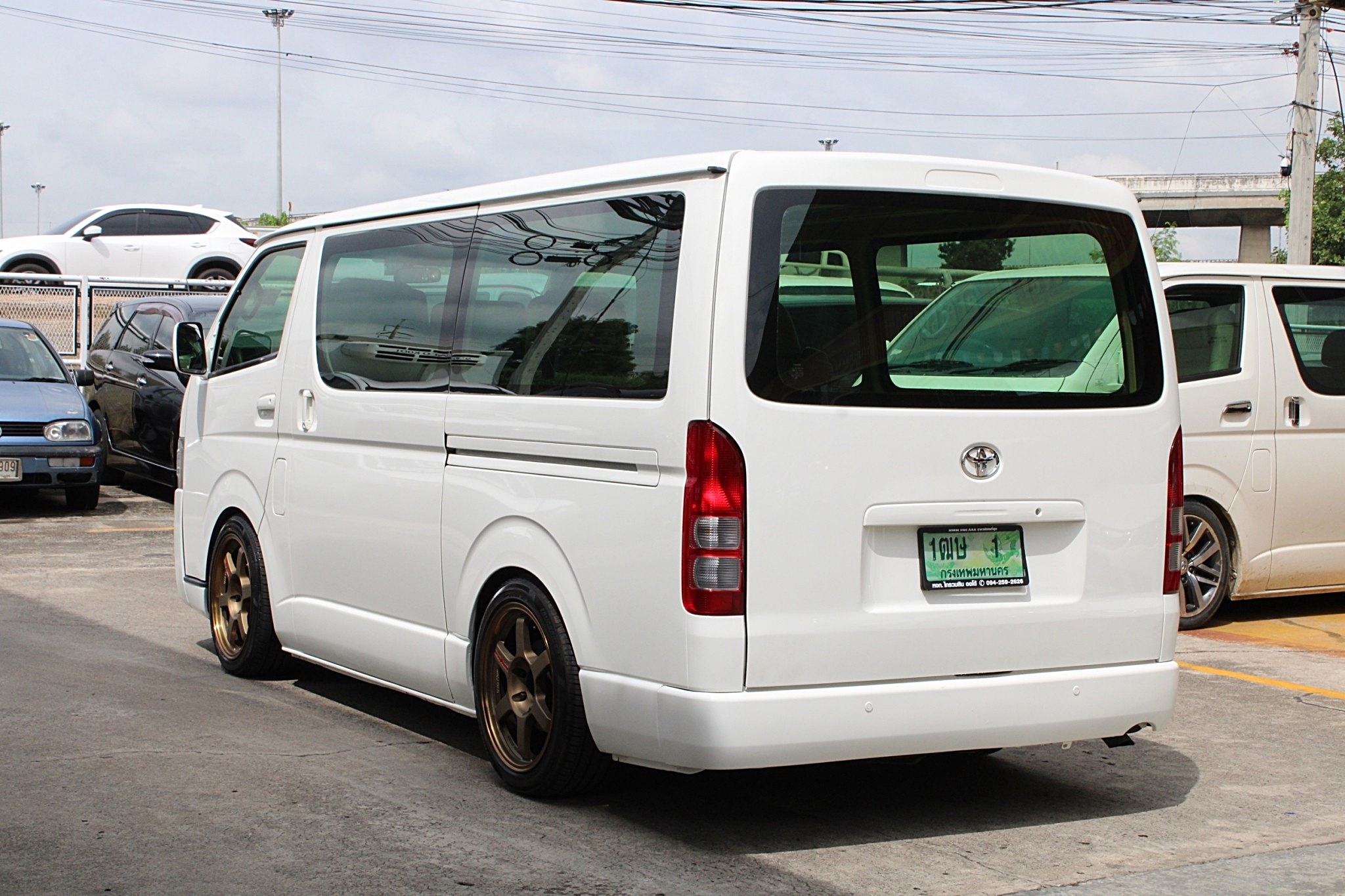 โม่งน้อย แต่ง VIP 2018 Toyota Hiace 3.0 GL D4D MT