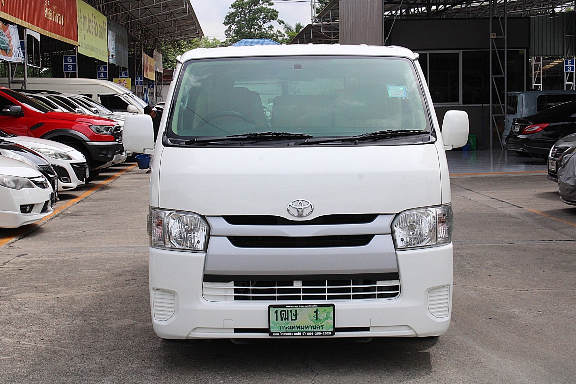 โม่งน้อย แต่ง VIP 2018 Toyota Hiace 3.0 GL D4D MT (รูปที่ 3)