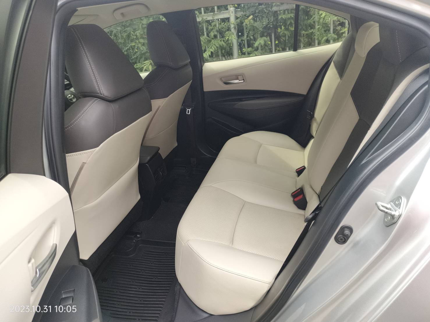 TOYOTA ALTIS 1.6G auto ปี2019 รถมือเดียว ฟรีดาวน์ (รูปที่ 14)