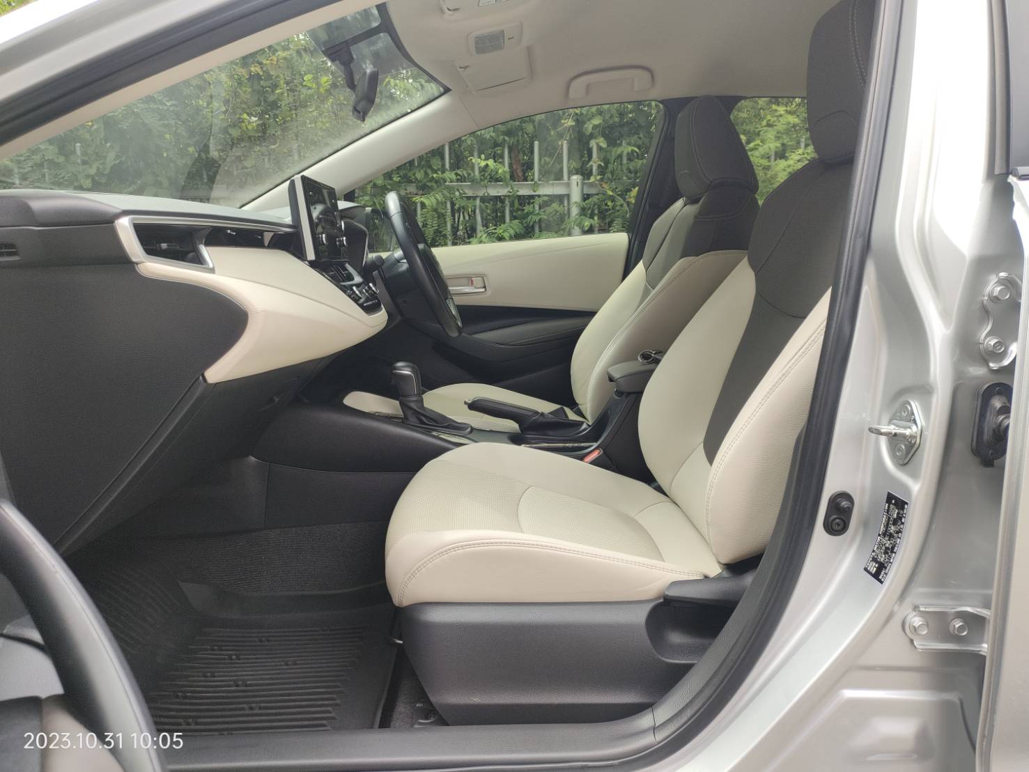 TOYOTA ALTIS 1.6G auto ปี2019 รถมือเดียว ฟรีดาวน์ (รูปที่ 15)