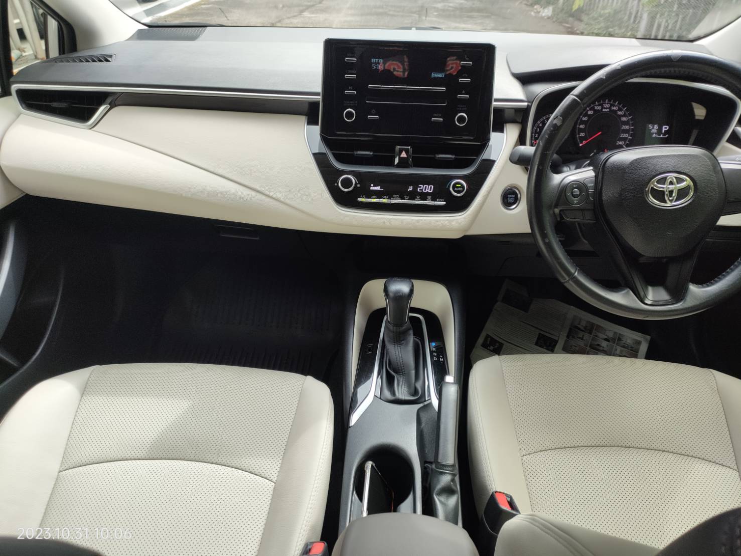 TOYOTA ALTIS 1.6G auto ปี2019 รถมือเดียว ฟรีดาวน์ (รูปที่ 11)