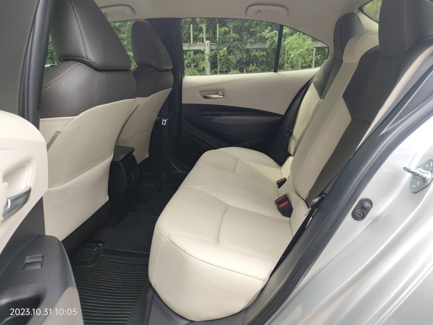TOYOTA ALTIS 1.6G auto ปี2019 รถมือเดียว ฟรีดาวน์ (รูปที่ 13)