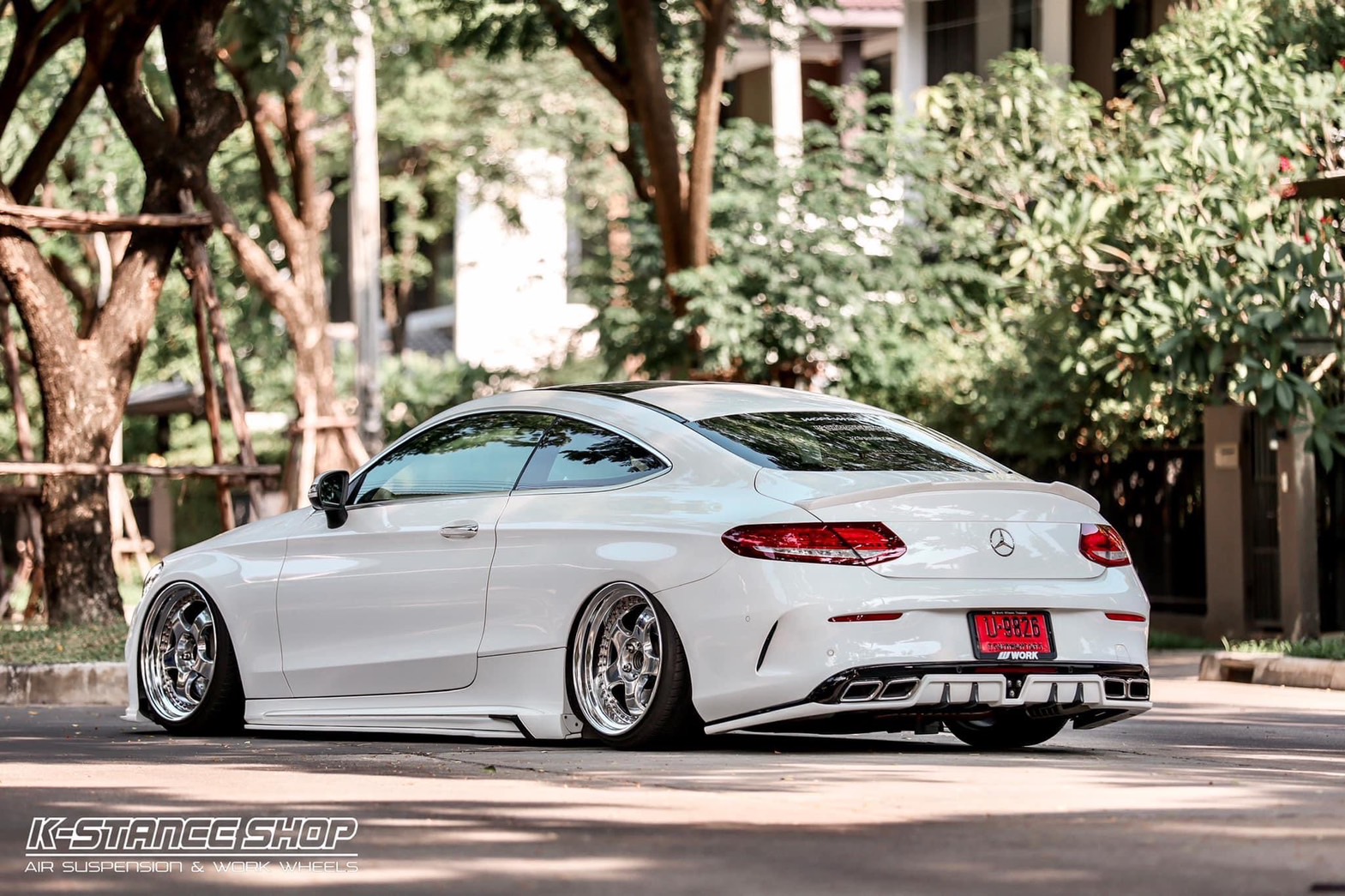 2016 Mercedes-Benz C-Class C 250 Coupe AMG สีขาว (รูปที่ 9)