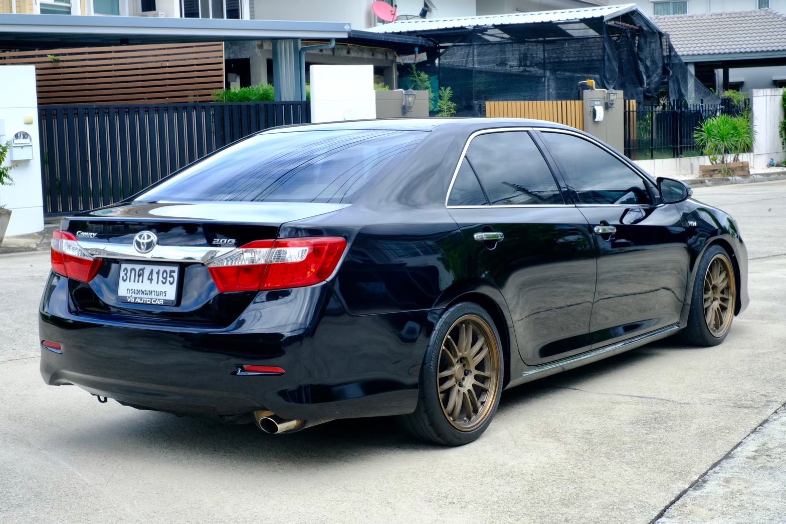 Toyota Camry 2.0 G เครื่องยนต์: เบนซิน เกียร์: ออโต้ ปี: 2014 สี: ดำ (รูปที่ 3)