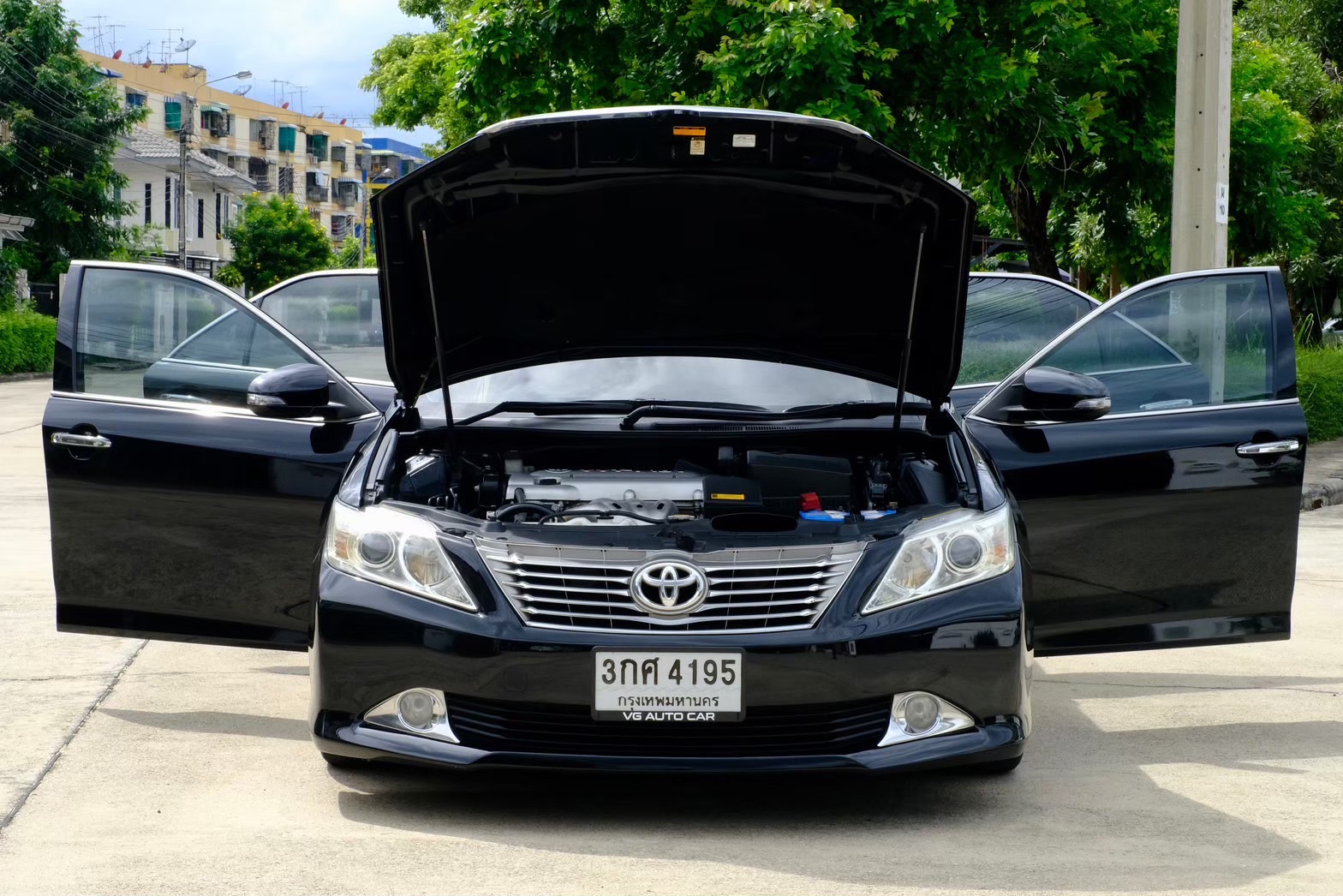 Toyota Camry 2.0 G เครื่องยนต์: เบนซิน เกียร์: ออโต้ ปี: 2014 สี: ดำ