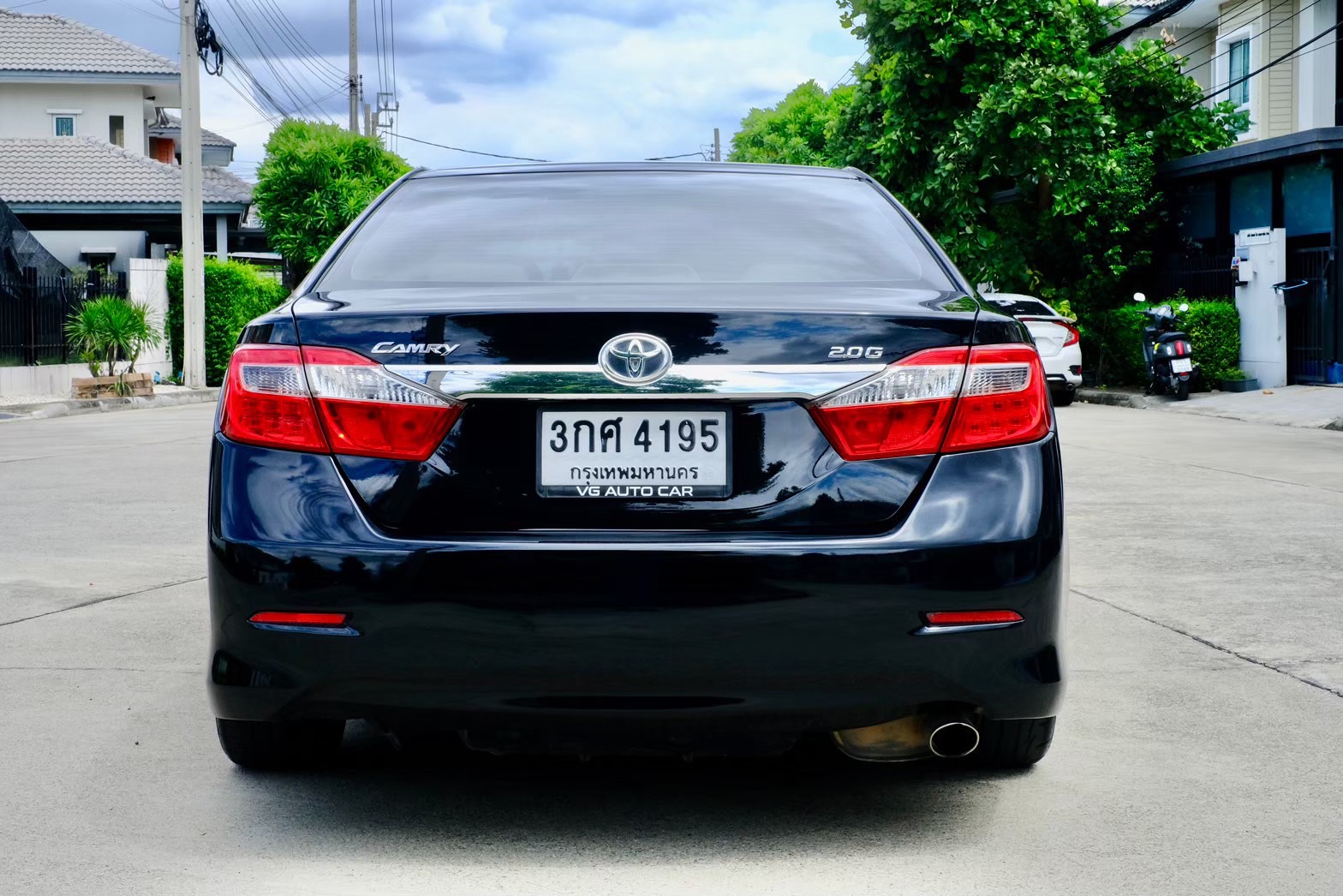Toyota Camry 2.0 G เครื่องยนต์: เบนซิน เกียร์: ออโต้ ปี: 2014 สี: ดำ (รูปที่ 11)
