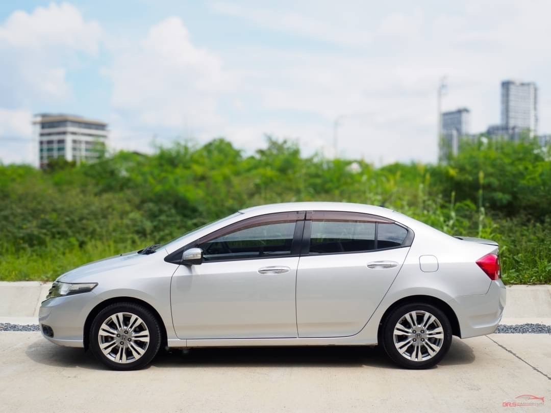 2012 Honda City สีเงิน