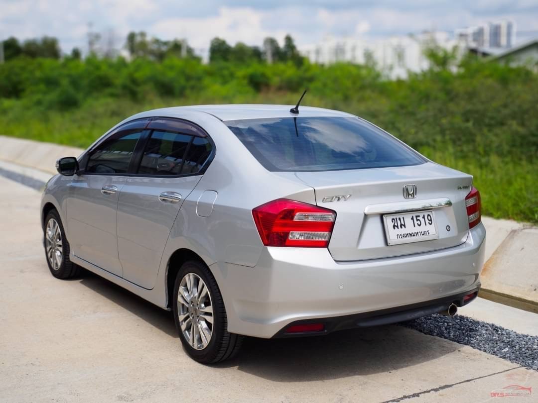 2012 Honda City สีเงิน (รูปที่ 13)