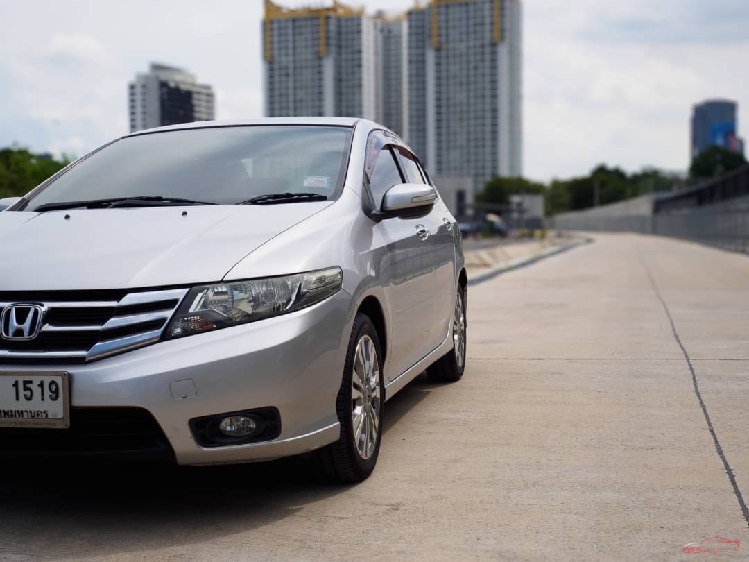 2012 Honda City สีเงิน