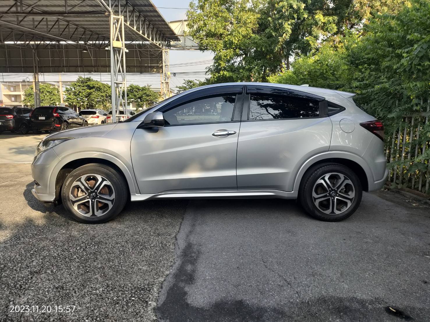 ฟรีดาวน์ HRV 1.8 EL SUNROOF TOP สวยตรงปก ผ่อน 7xxx /84 งวด ออดกรถ 0 บาท (รูปที่ 5)