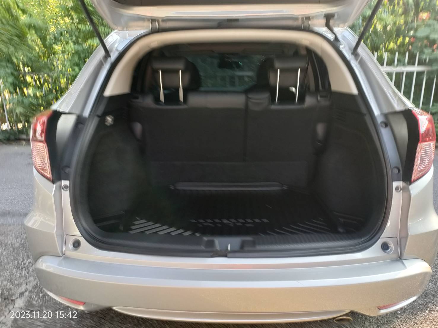 ฟรีดาวน์ HRV 1.8 EL SUNROOF TOP สวยตรงปก ผ่อน 7xxx /84 งวด ออดกรถ 0 บาท (รูปที่ 15)